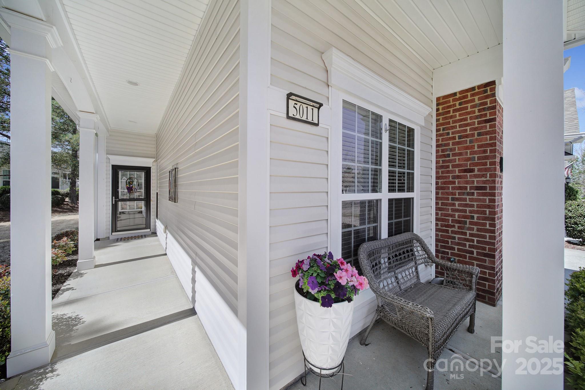 5011 Broad Lane Property Photo 2