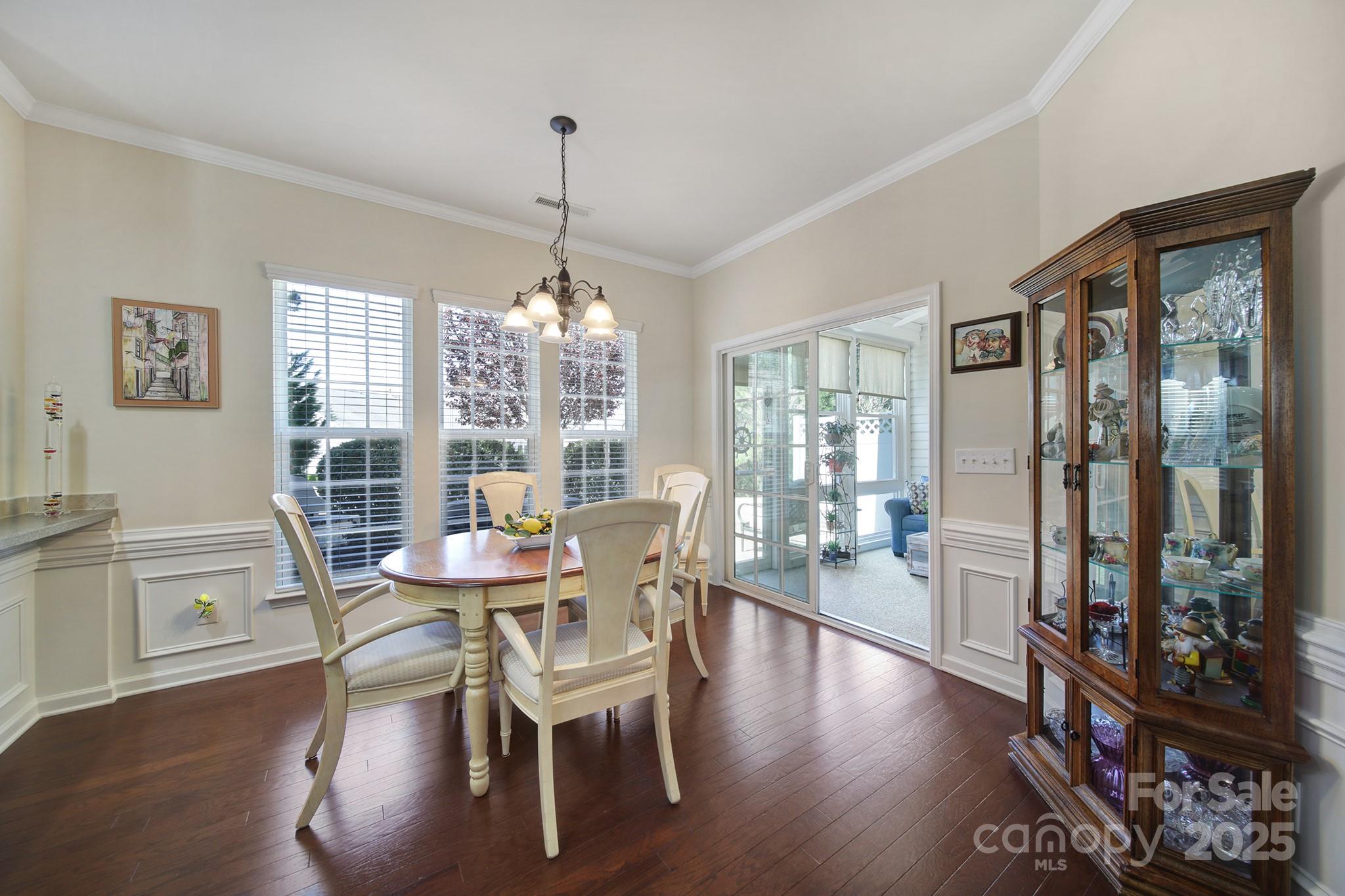 5011 Broad Lane Property Photo 8