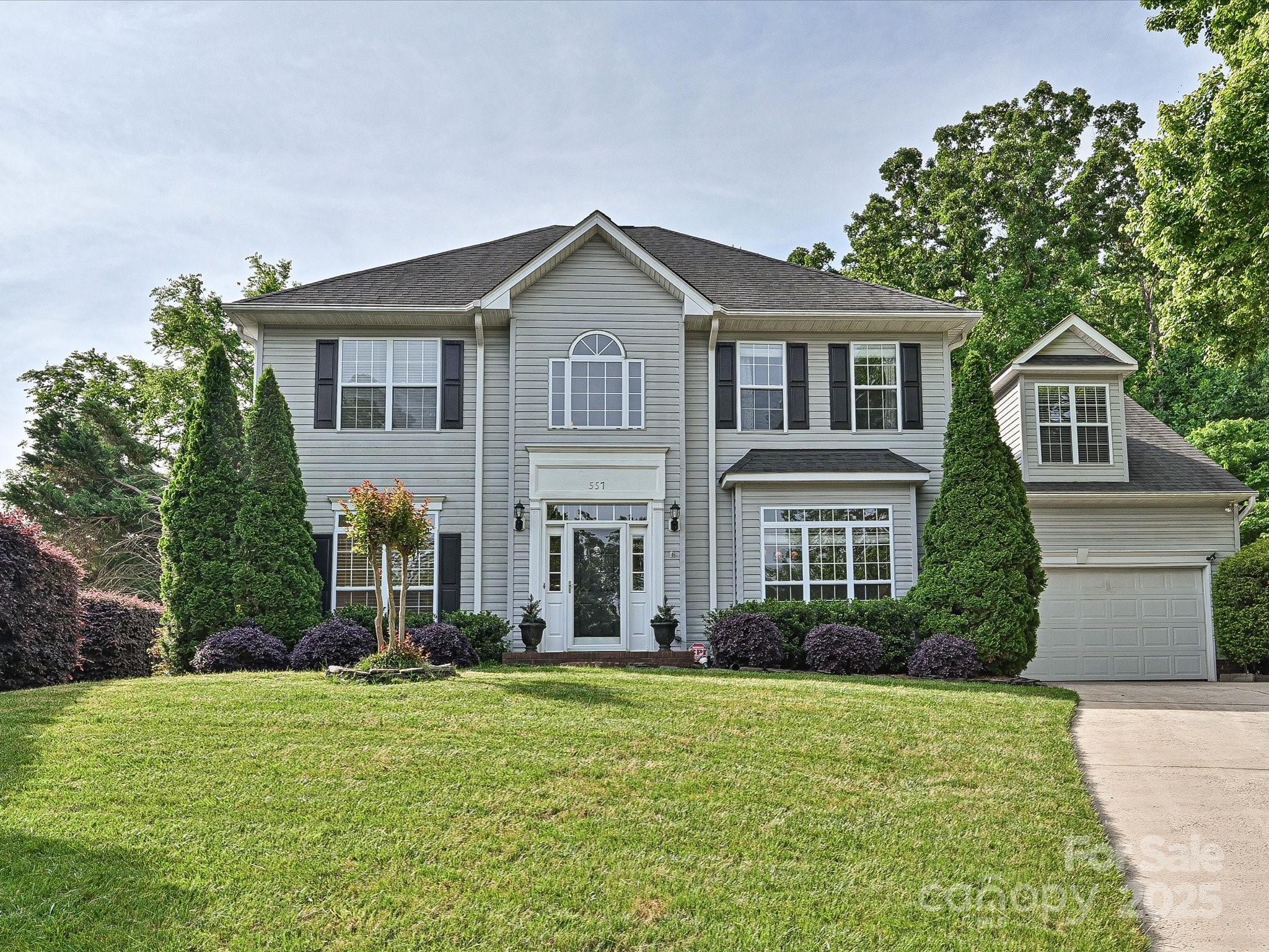557 S Portman Lane Property Photo