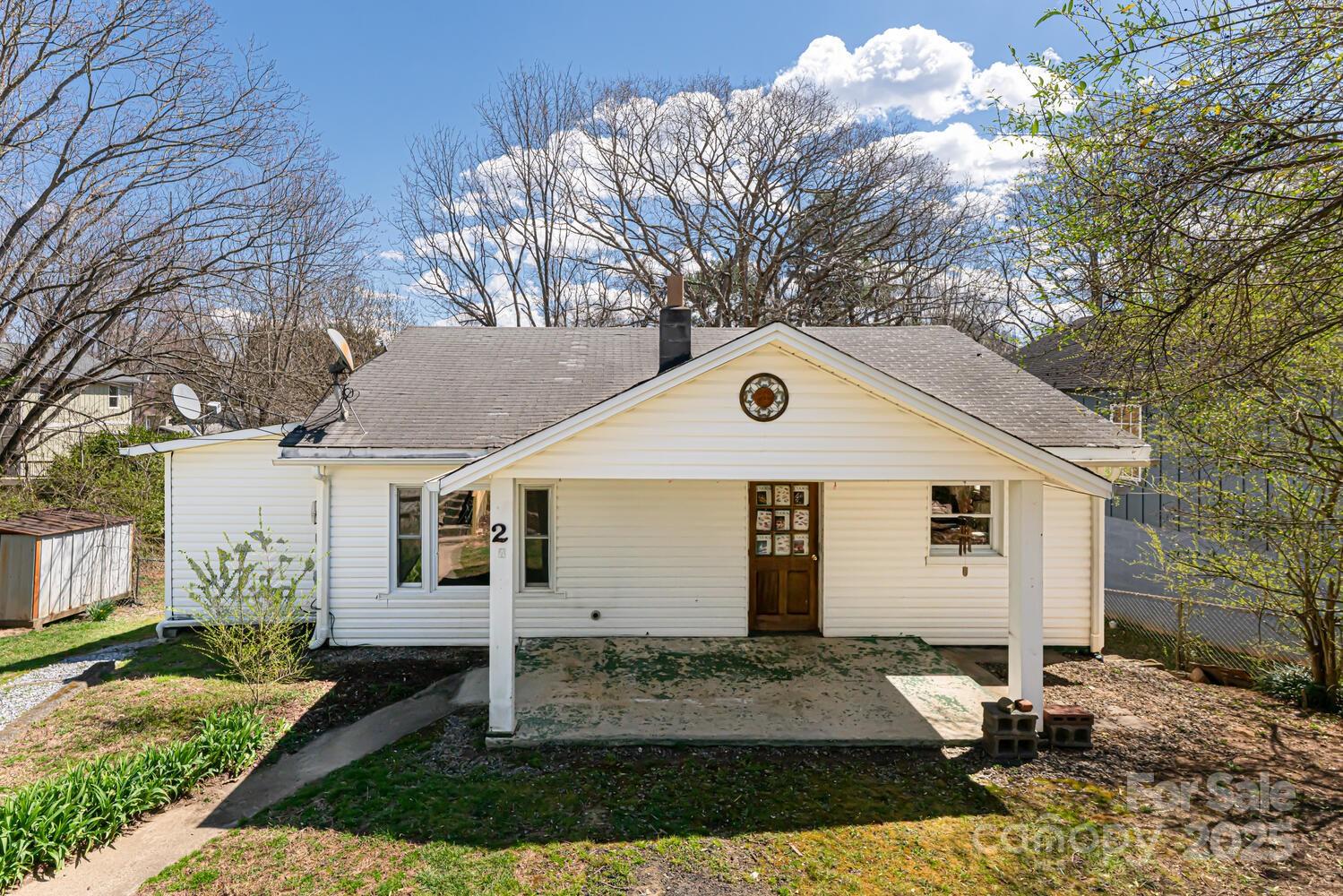 2 Evergreen Avenue Property Photo 2