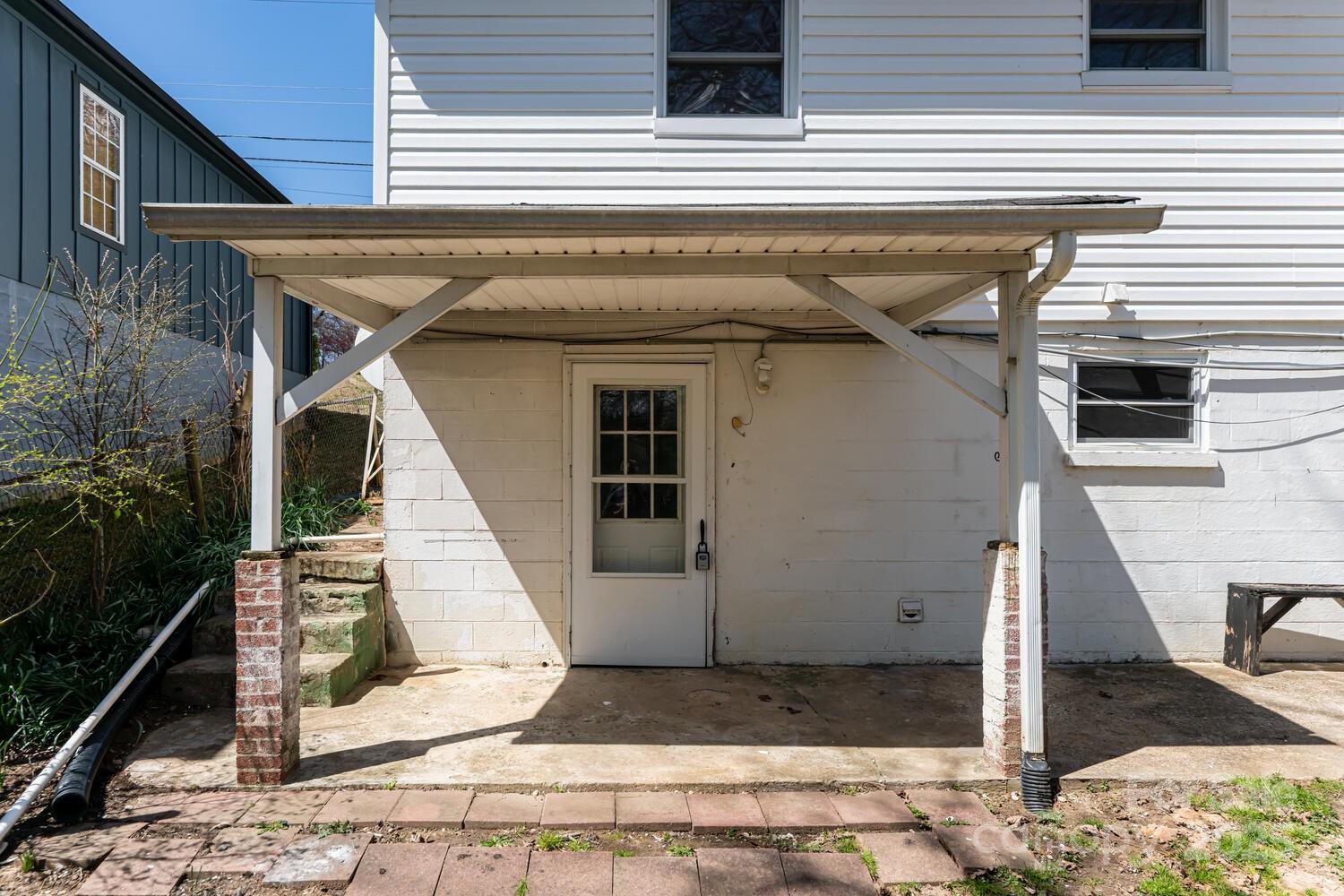 2 Evergreen Avenue Property Photo 19