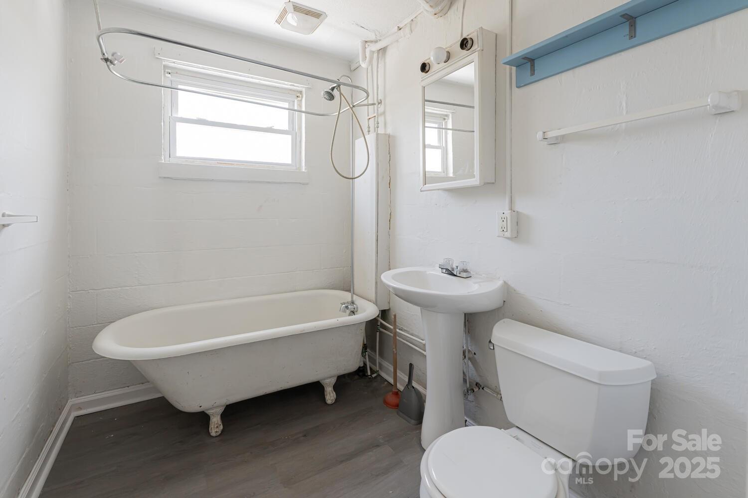 2 Evergreen Avenue Property Photo 29