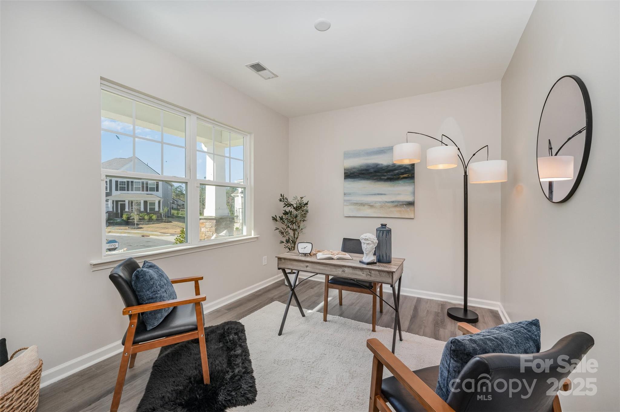 16718 Keene Court Property Photo 4