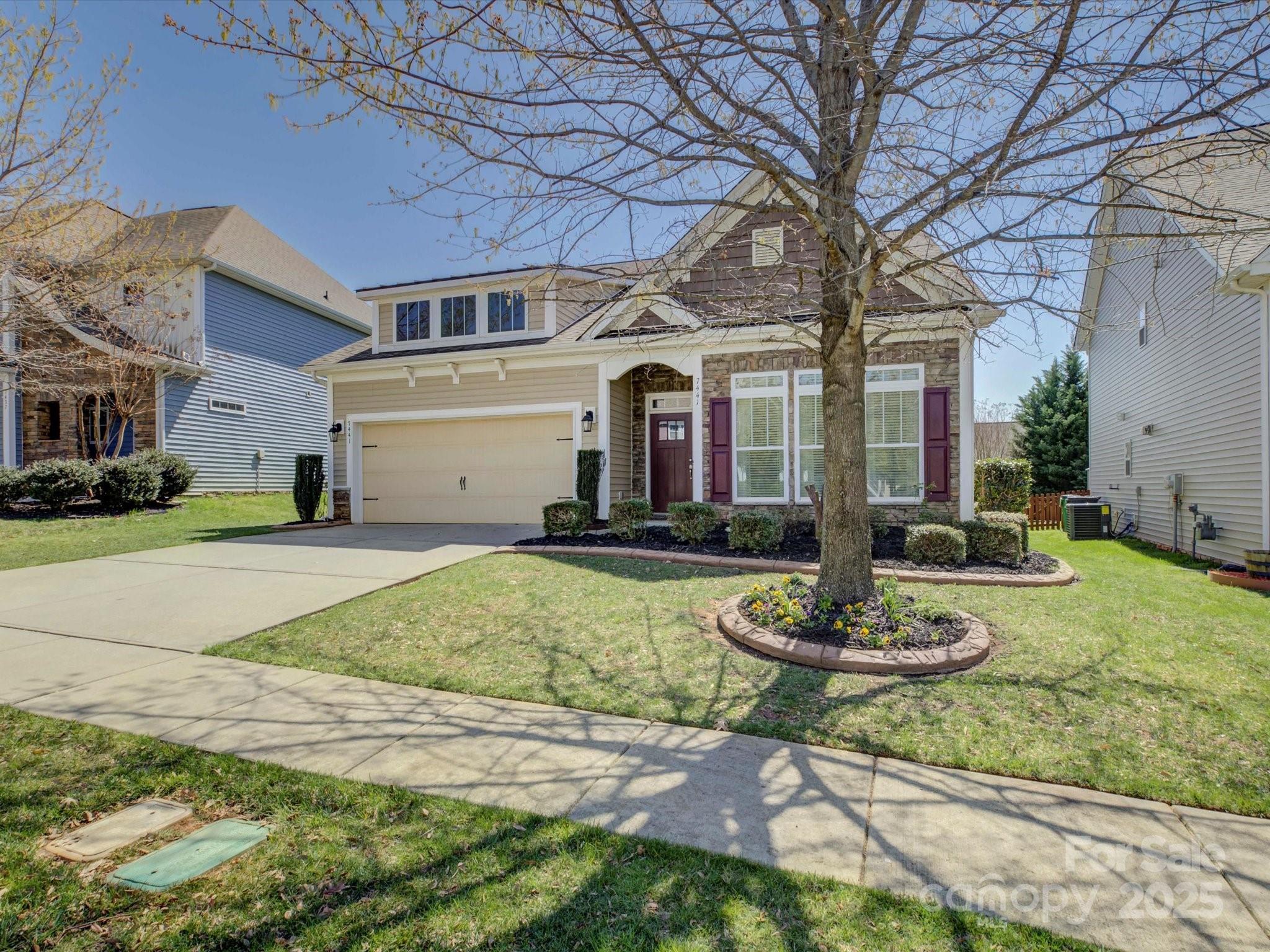 7441 Hamilton Bridge Road Property Photo