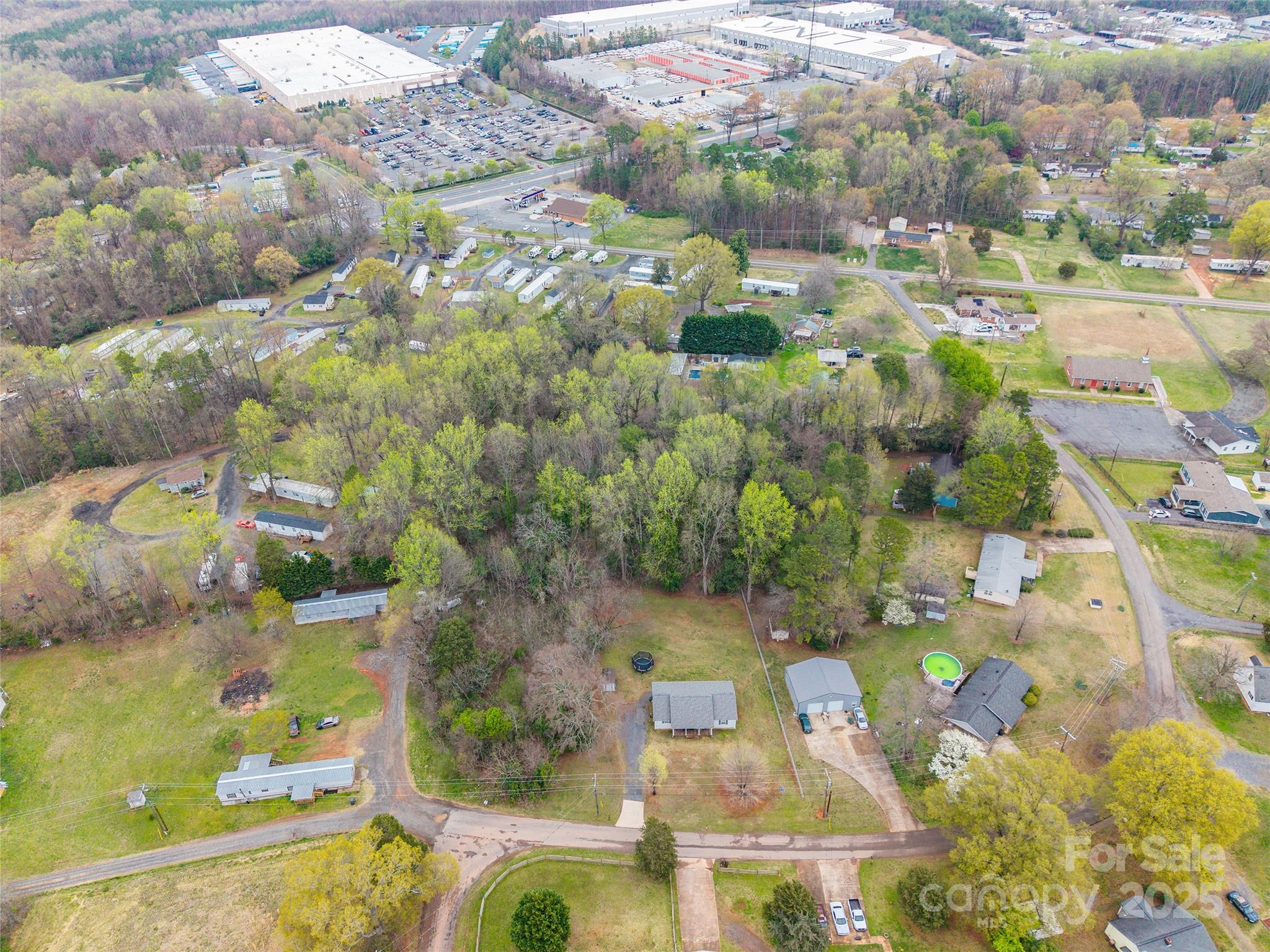 4118, 4124, 4140 Brickyard Road Property Photo