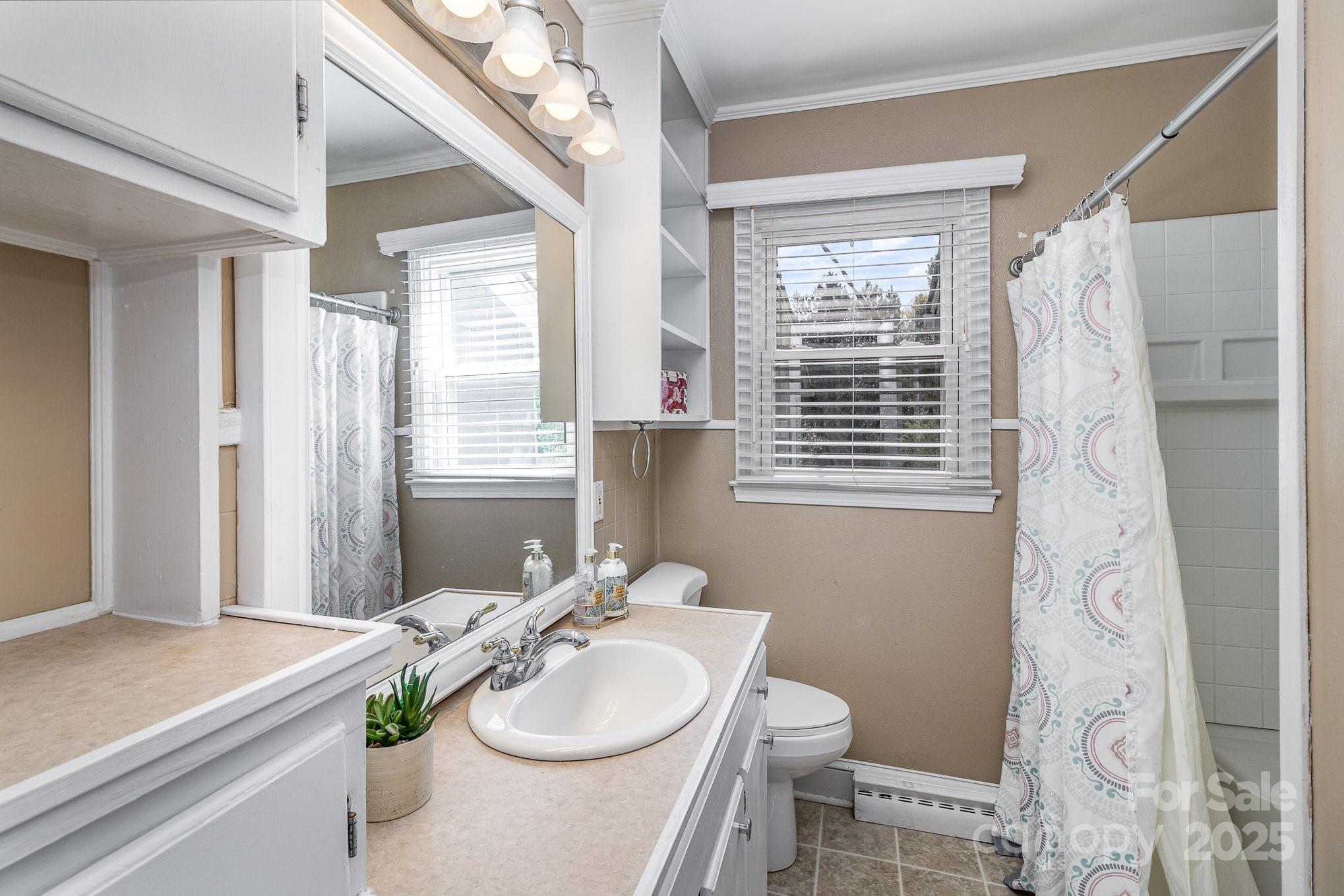 515 Burlington Street Property Photo 13