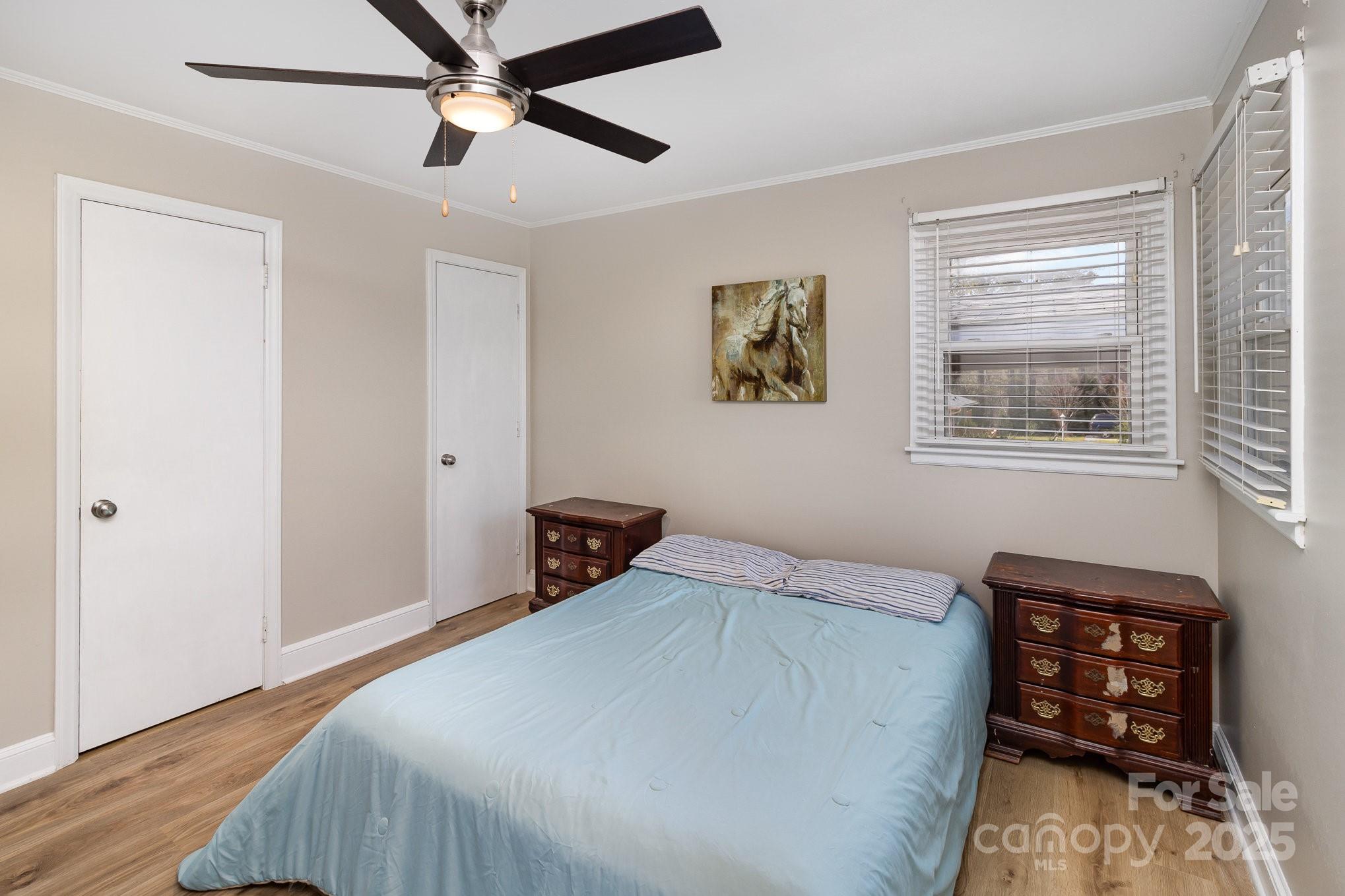 515 Burlington Street Property Photo 14