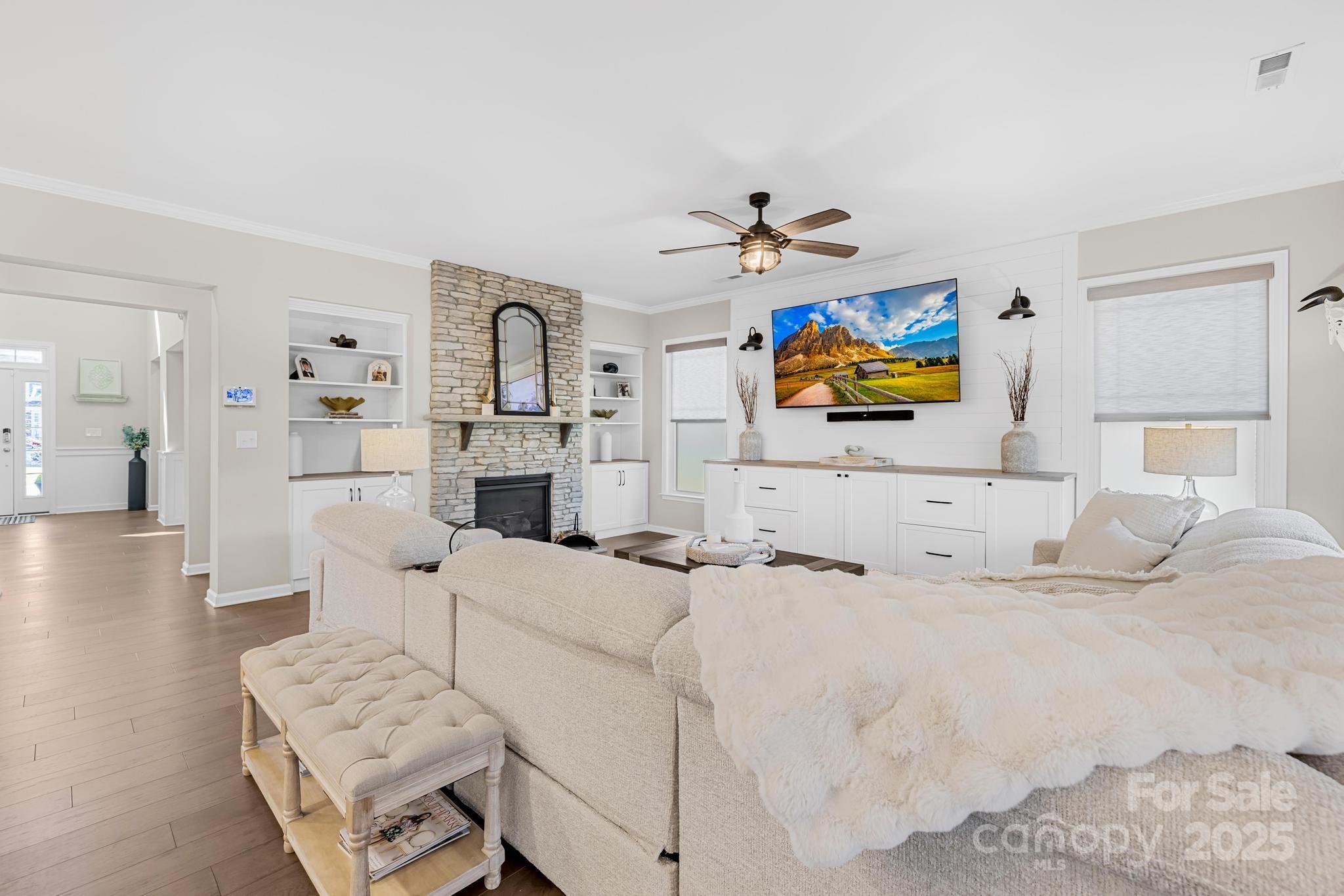 7313 Glenroe Drive Property Photo 8