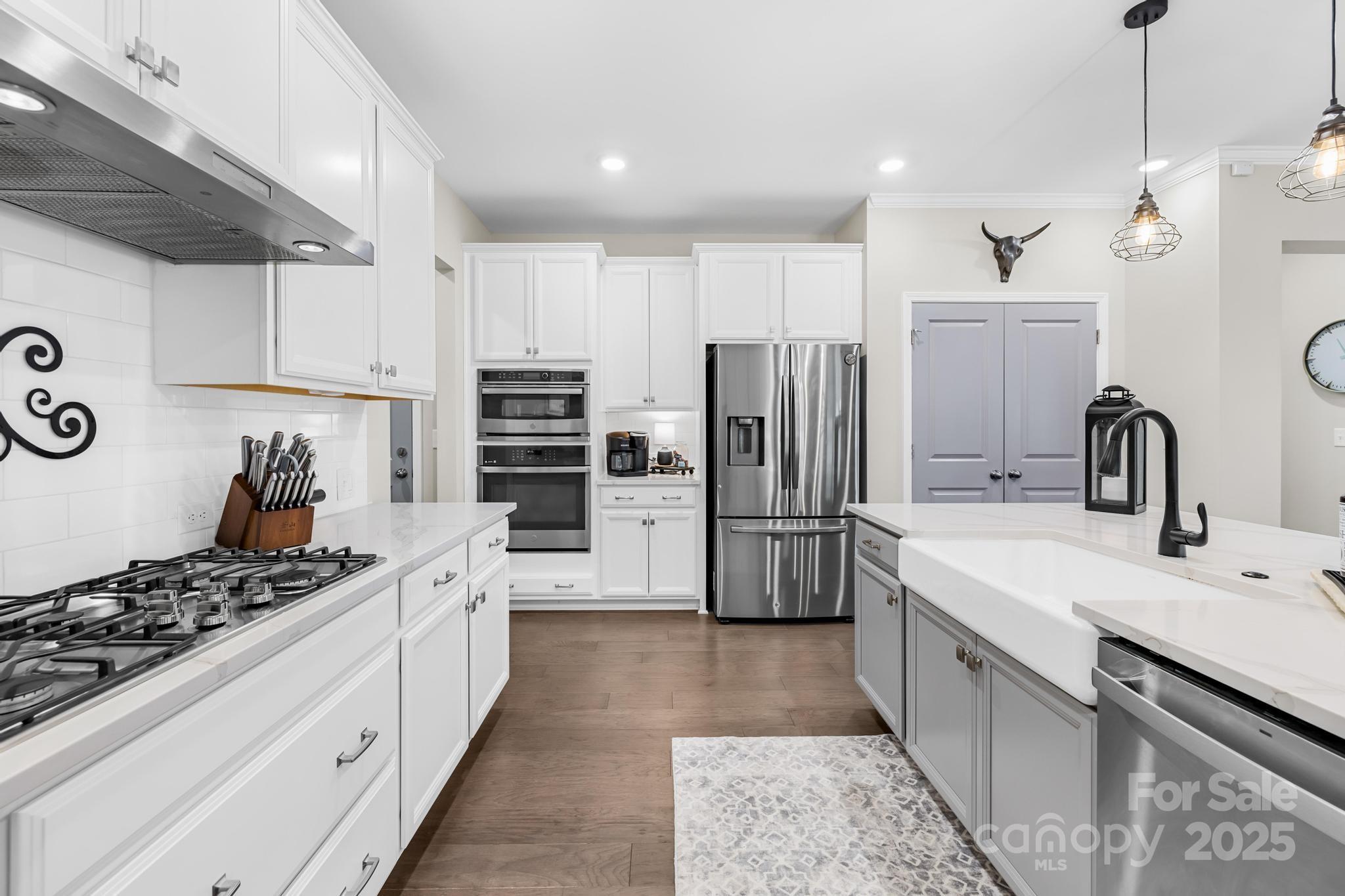 7313 Glenroe Drive Property Photo 14