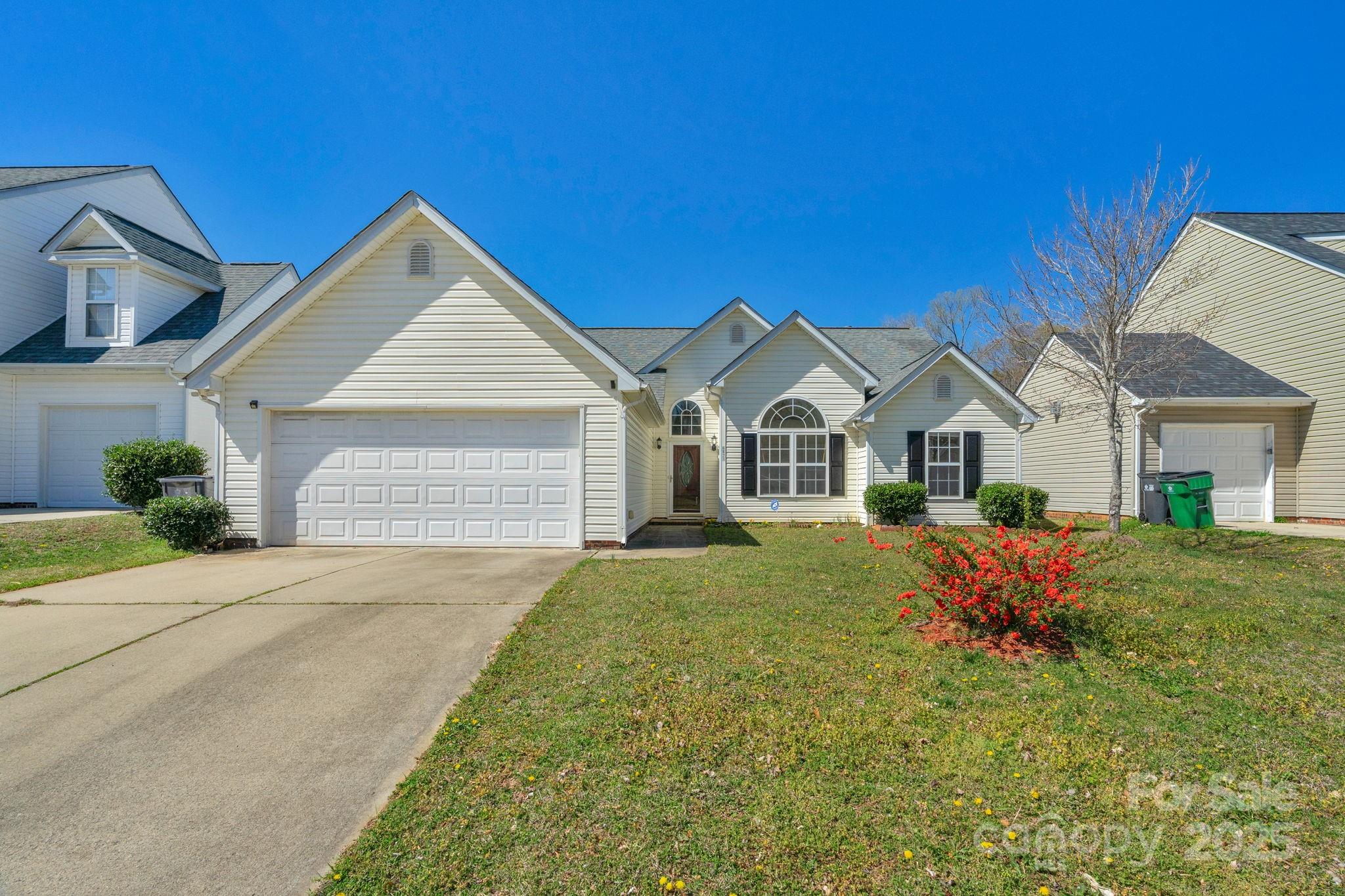 6821 Parkers Crossing Drive Property Photo