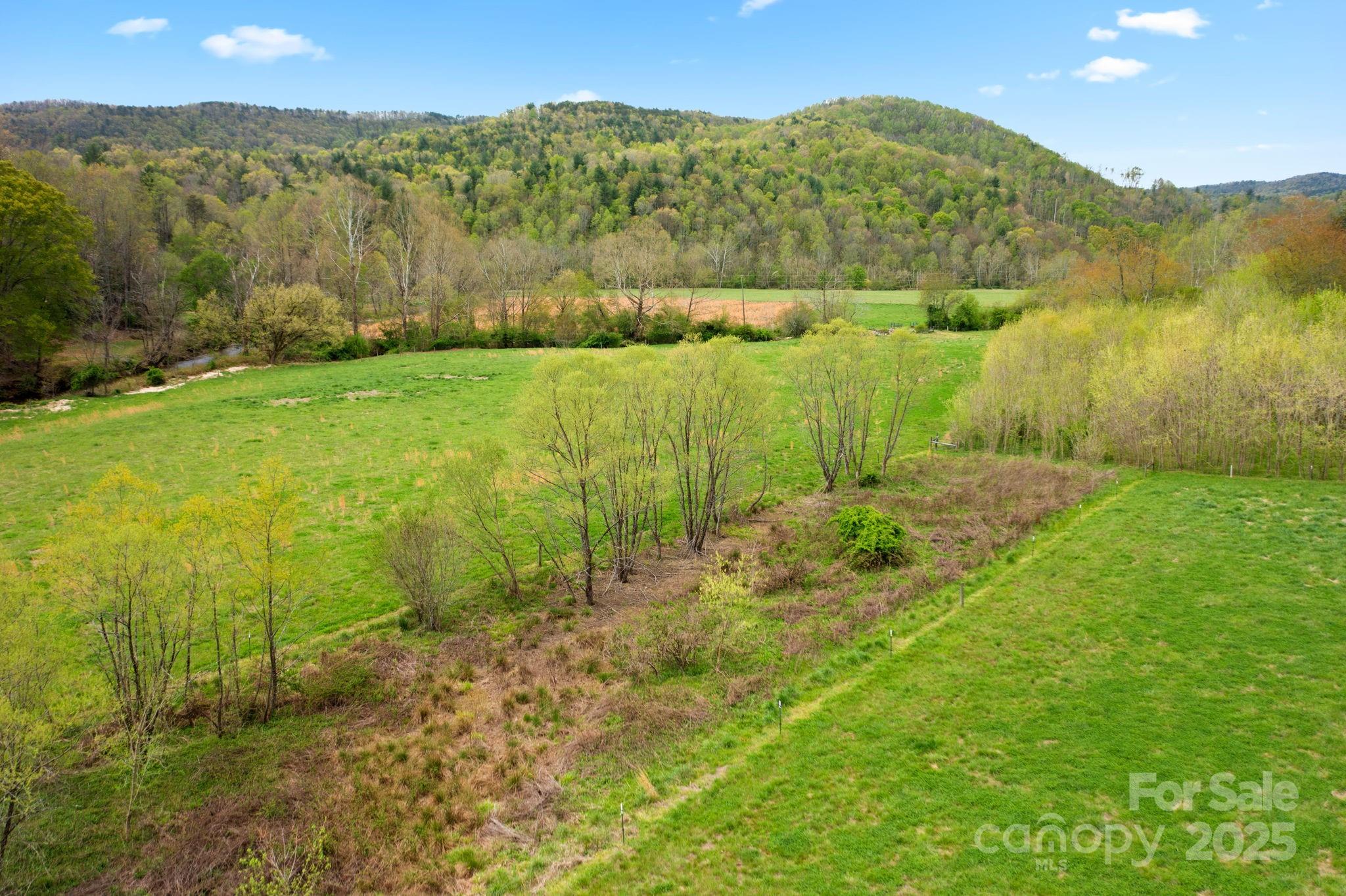 999 Casper Hawkins Road Property Photo 8