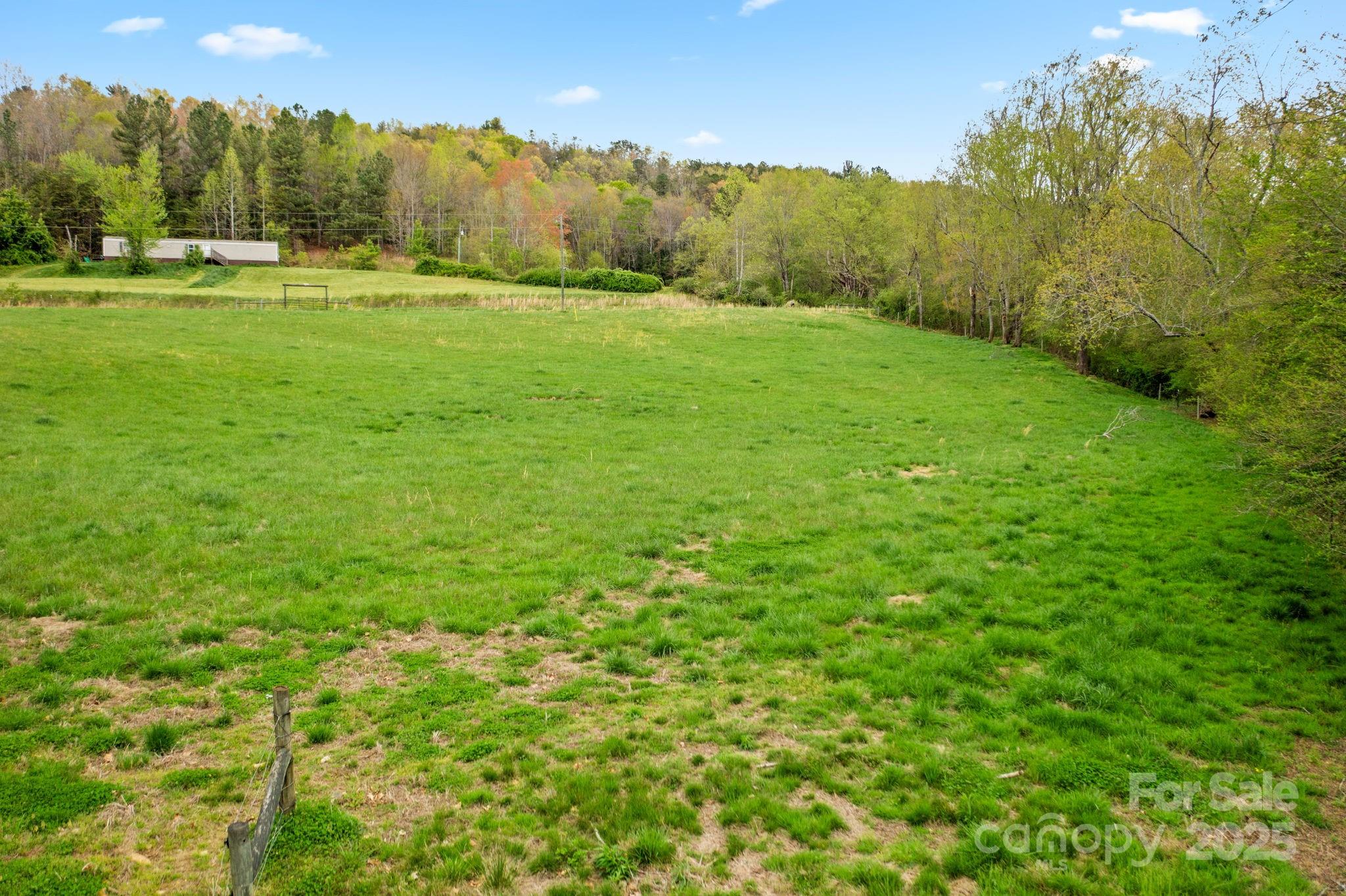 999 Casper Hawkins Road Property Photo 18
