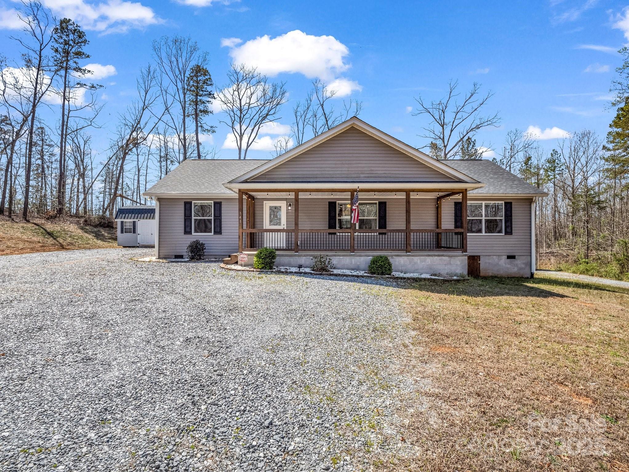 141 Oliver Lane Property Photo