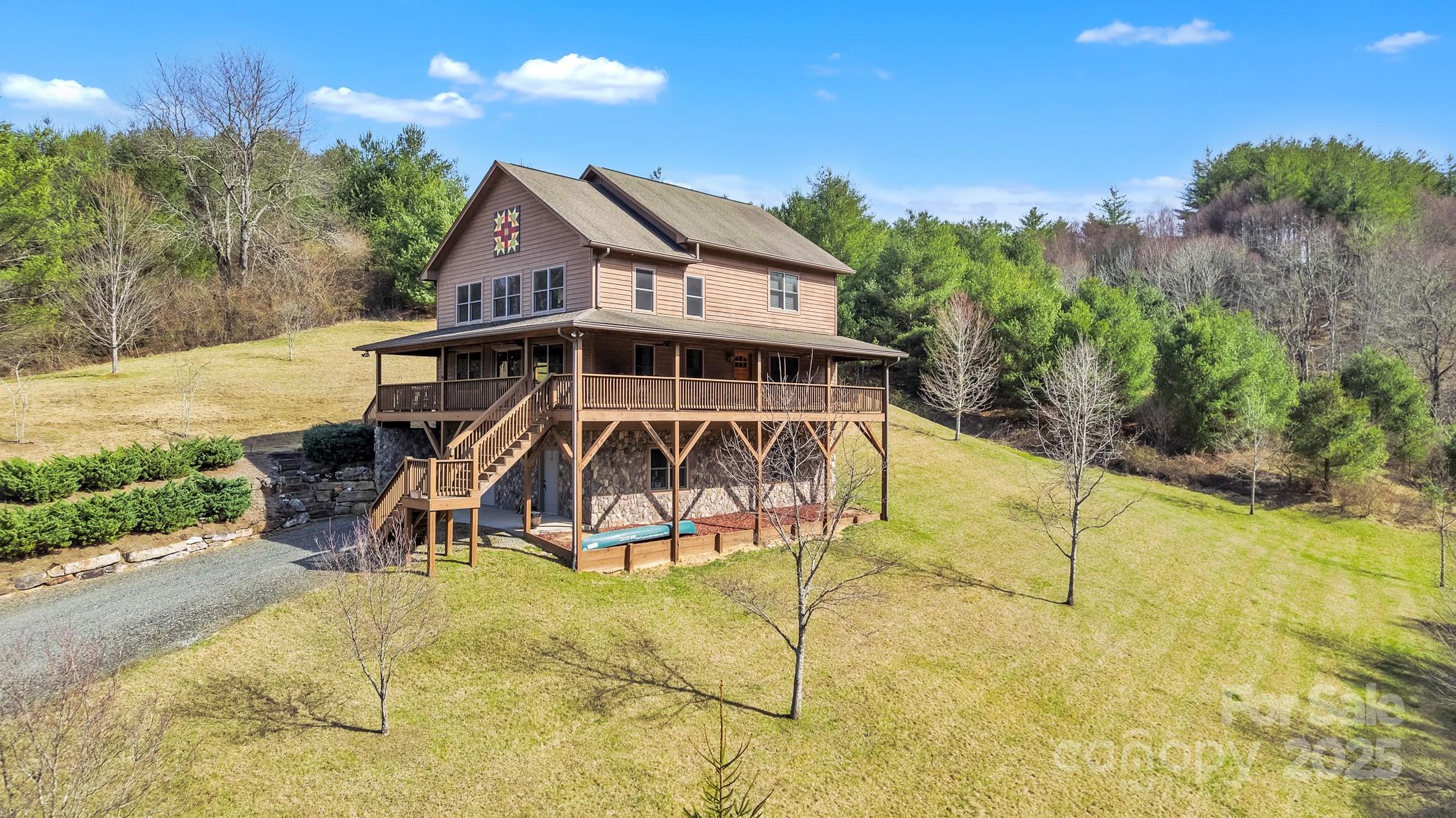 1118 Lucy Bell Road Property Photo 3