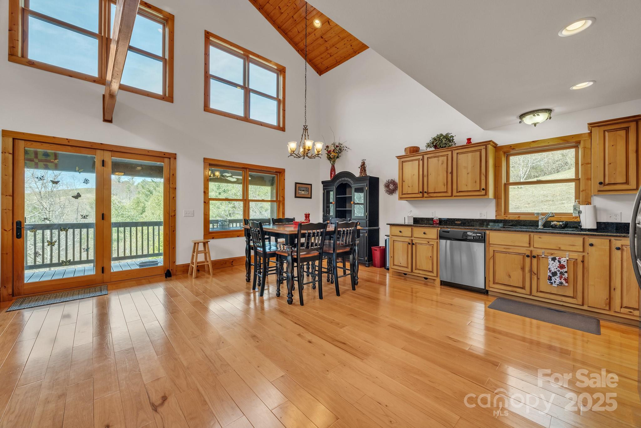 1118 Lucy Bell Road Property Photo 12