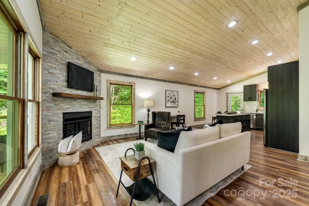544 Stewart Road Property Photo