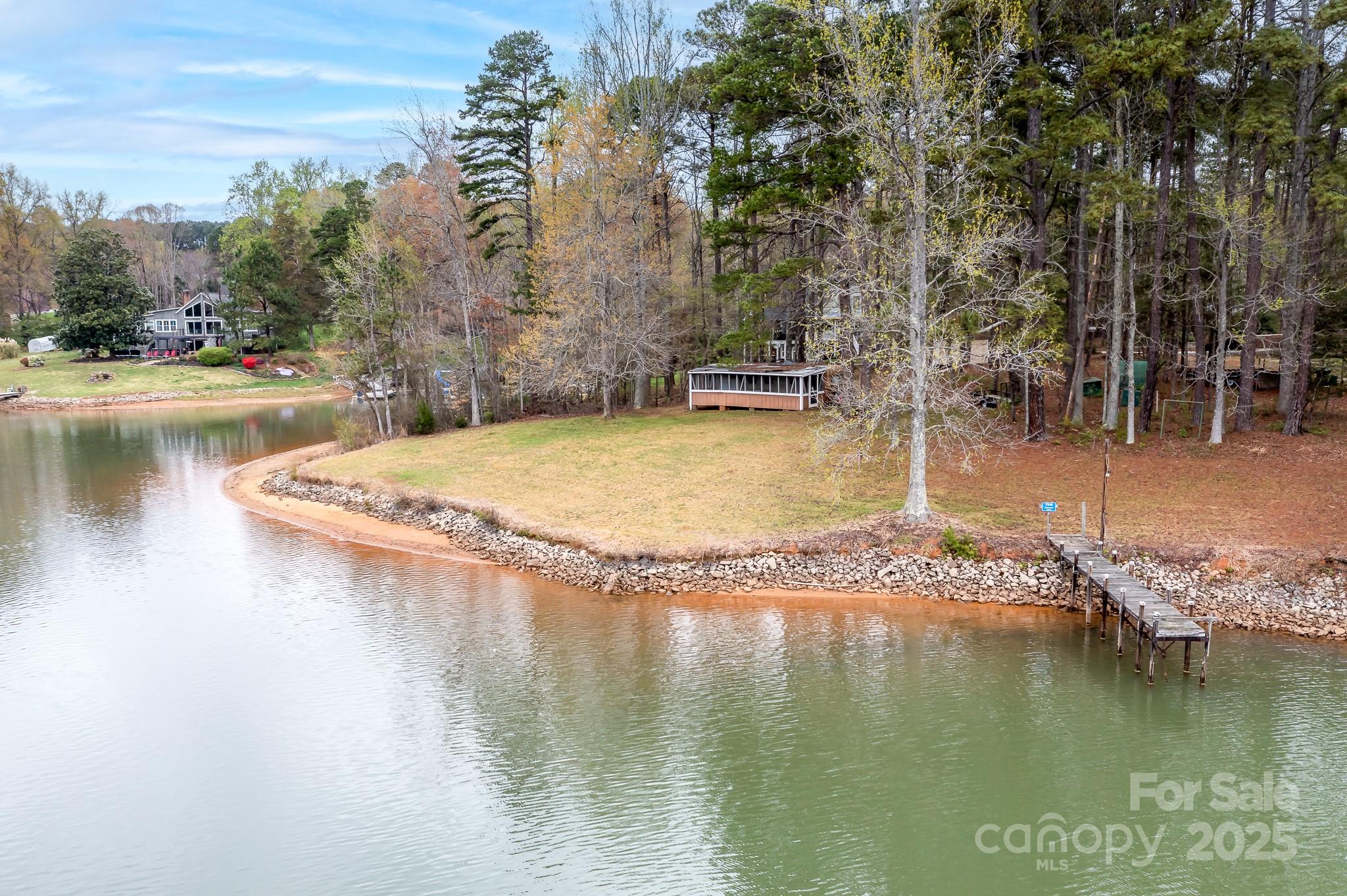 7310 Elmwood Lane Property Photo 8