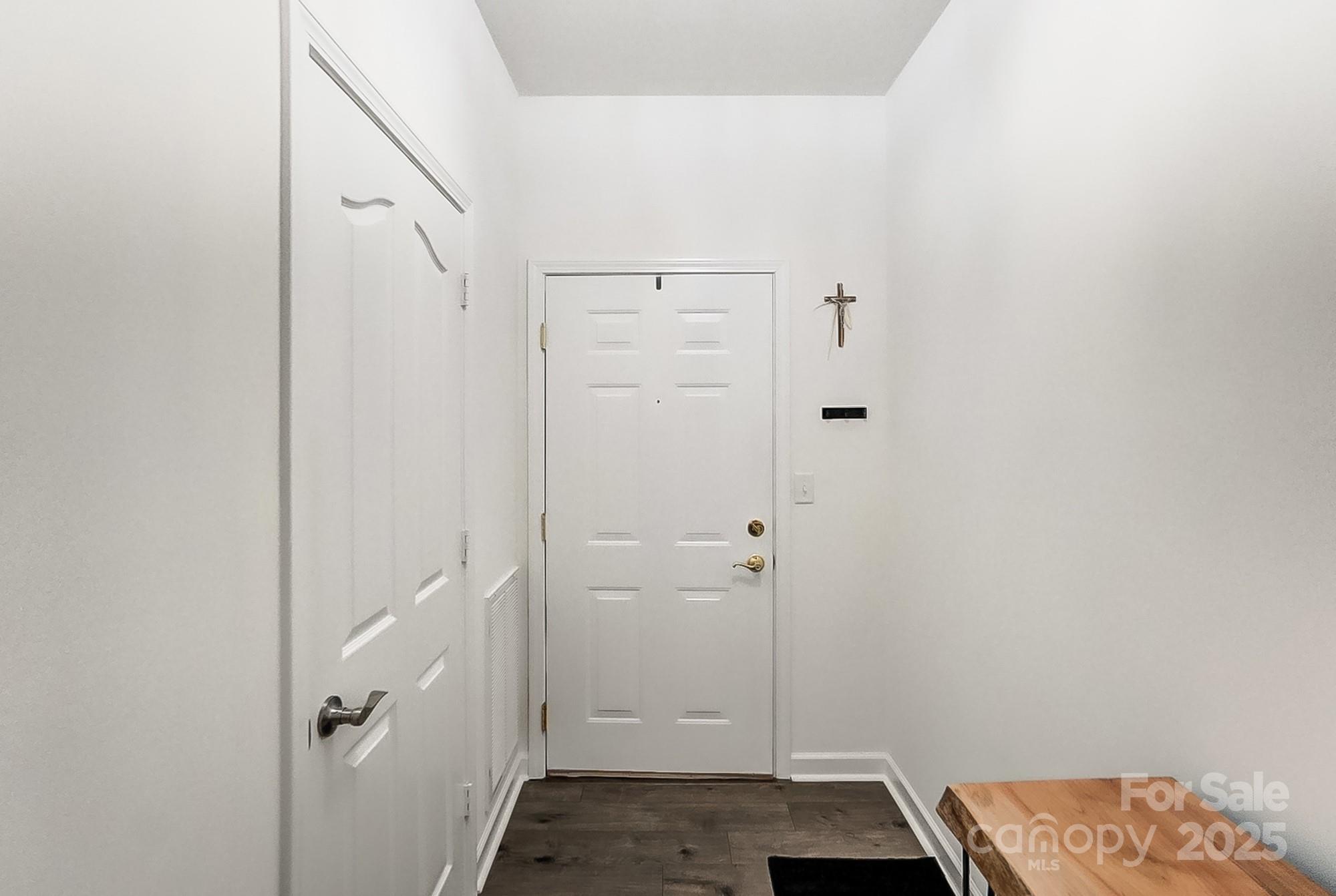 11941 Ridgeway Park Drive 11941 Property Photo 2