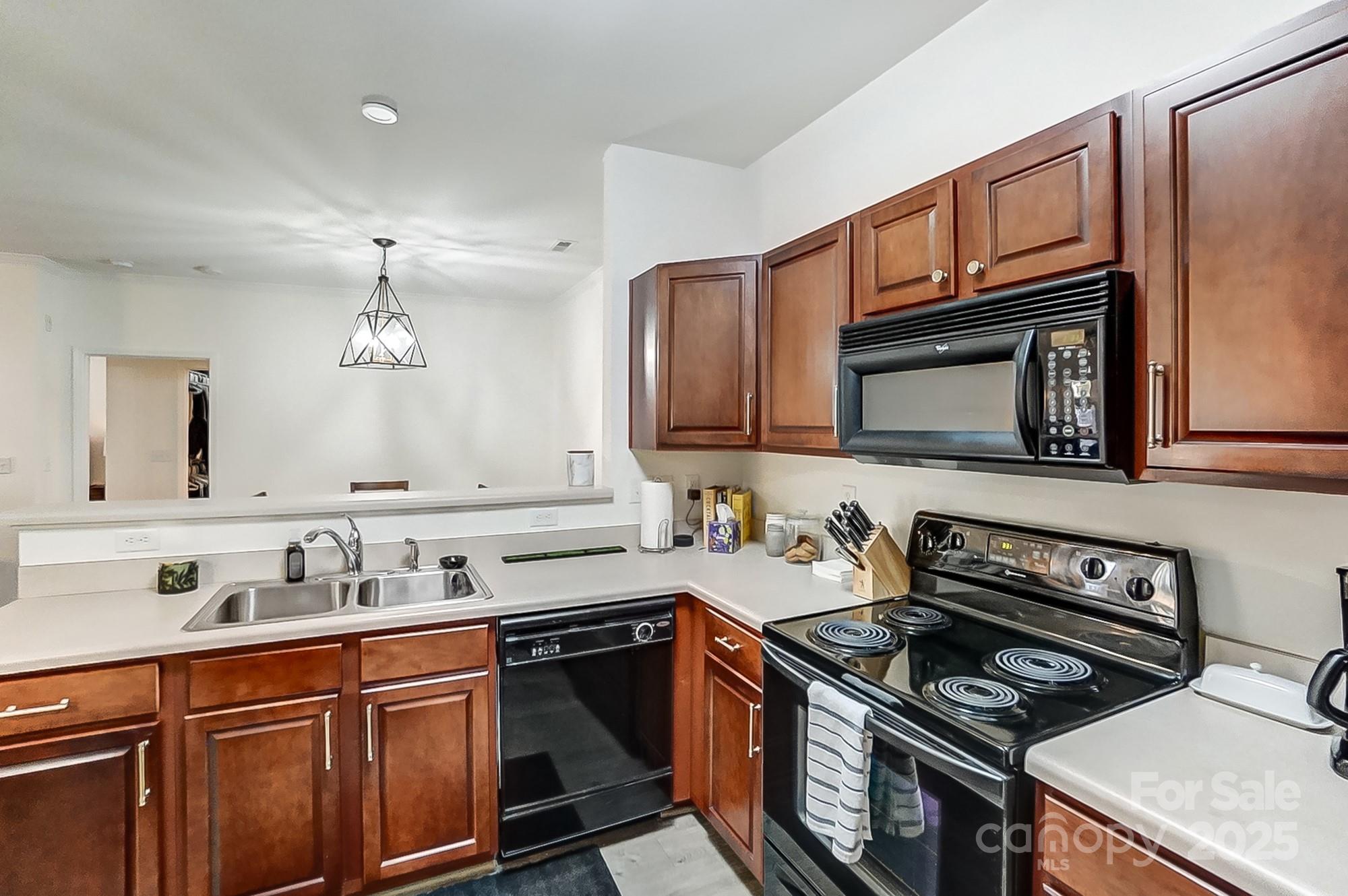 11941 Ridgeway Park Drive 11941 Property Photo 4