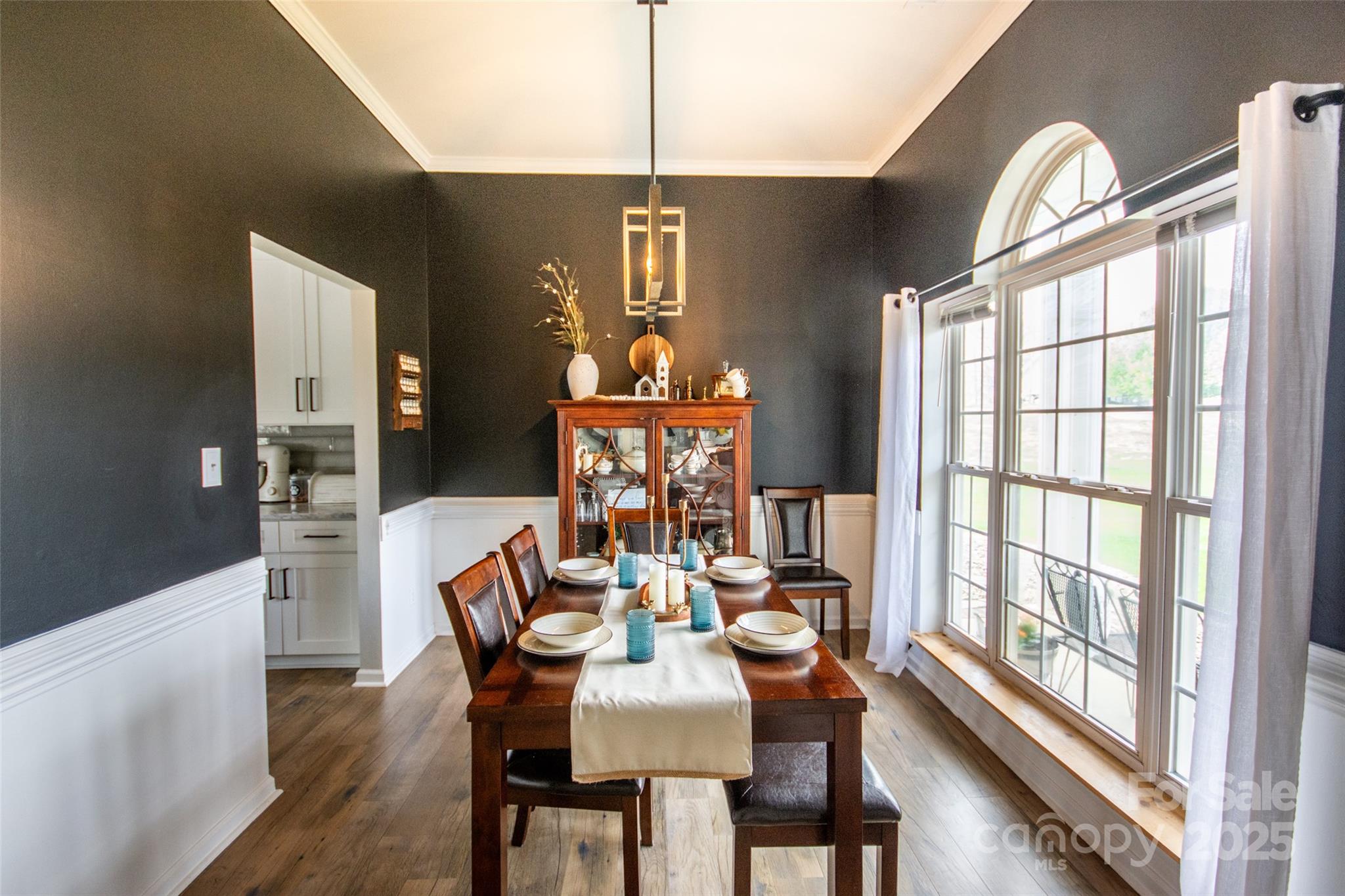 118 Heathrow Lane Property Photo 6