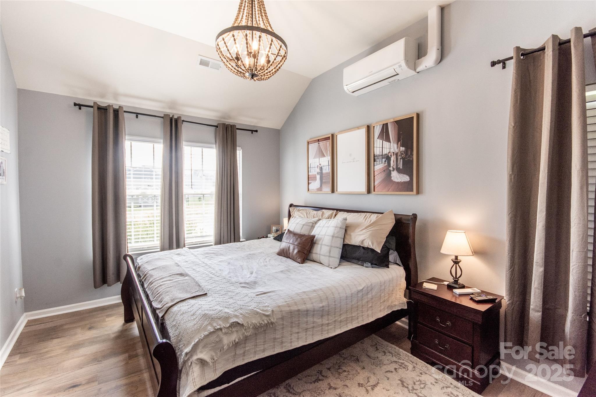 118 Heathrow Lane Property Photo 22