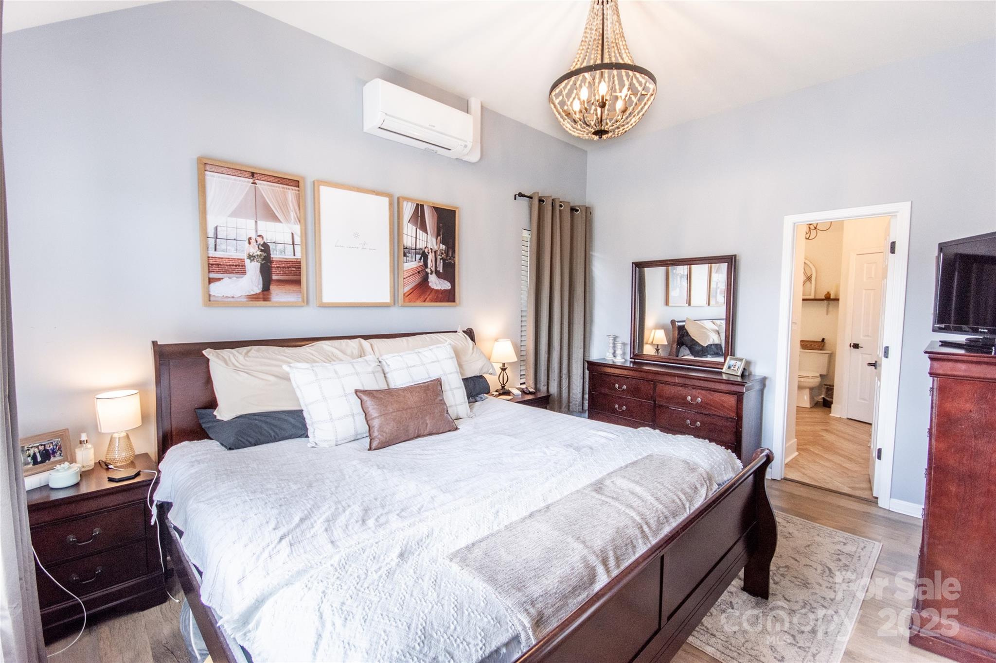 118 Heathrow Lane Property Photo 23