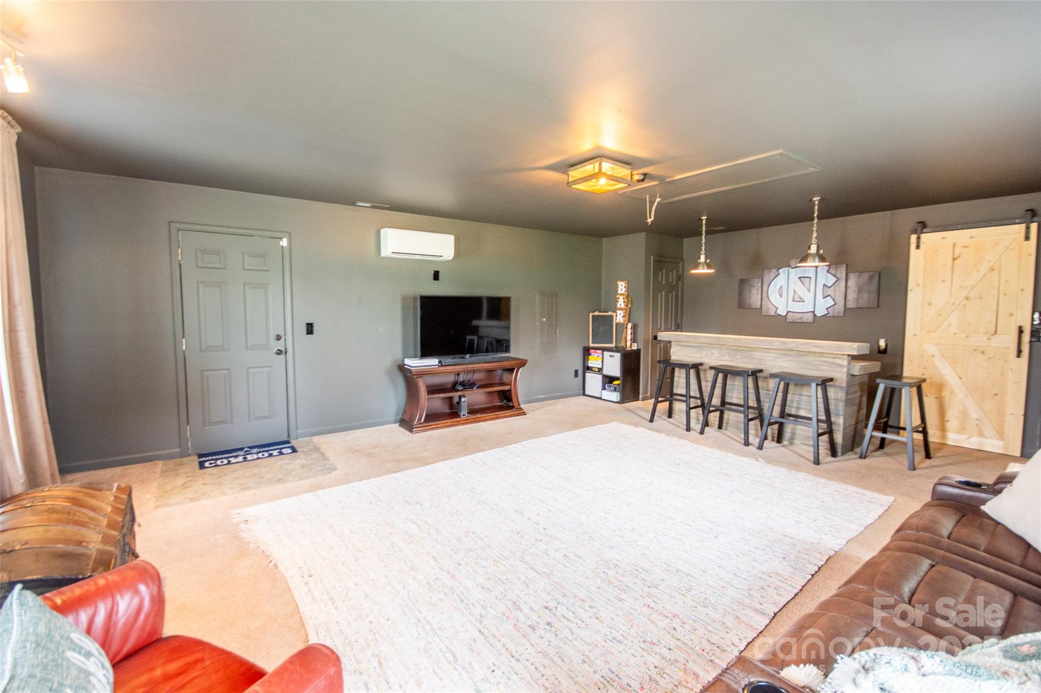 118 Heathrow Lane Property Photo 36