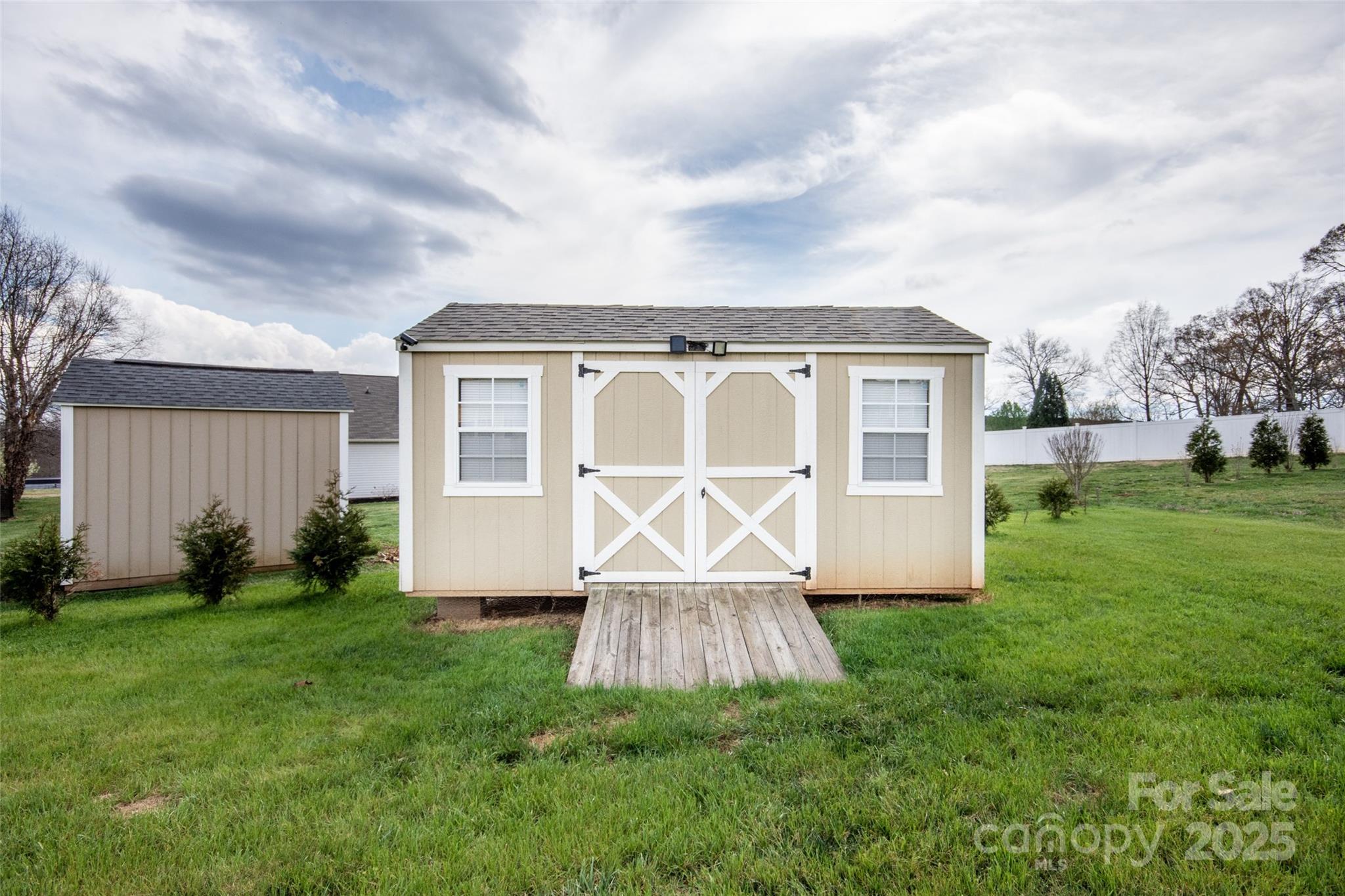 118 Heathrow Lane Property Photo 45