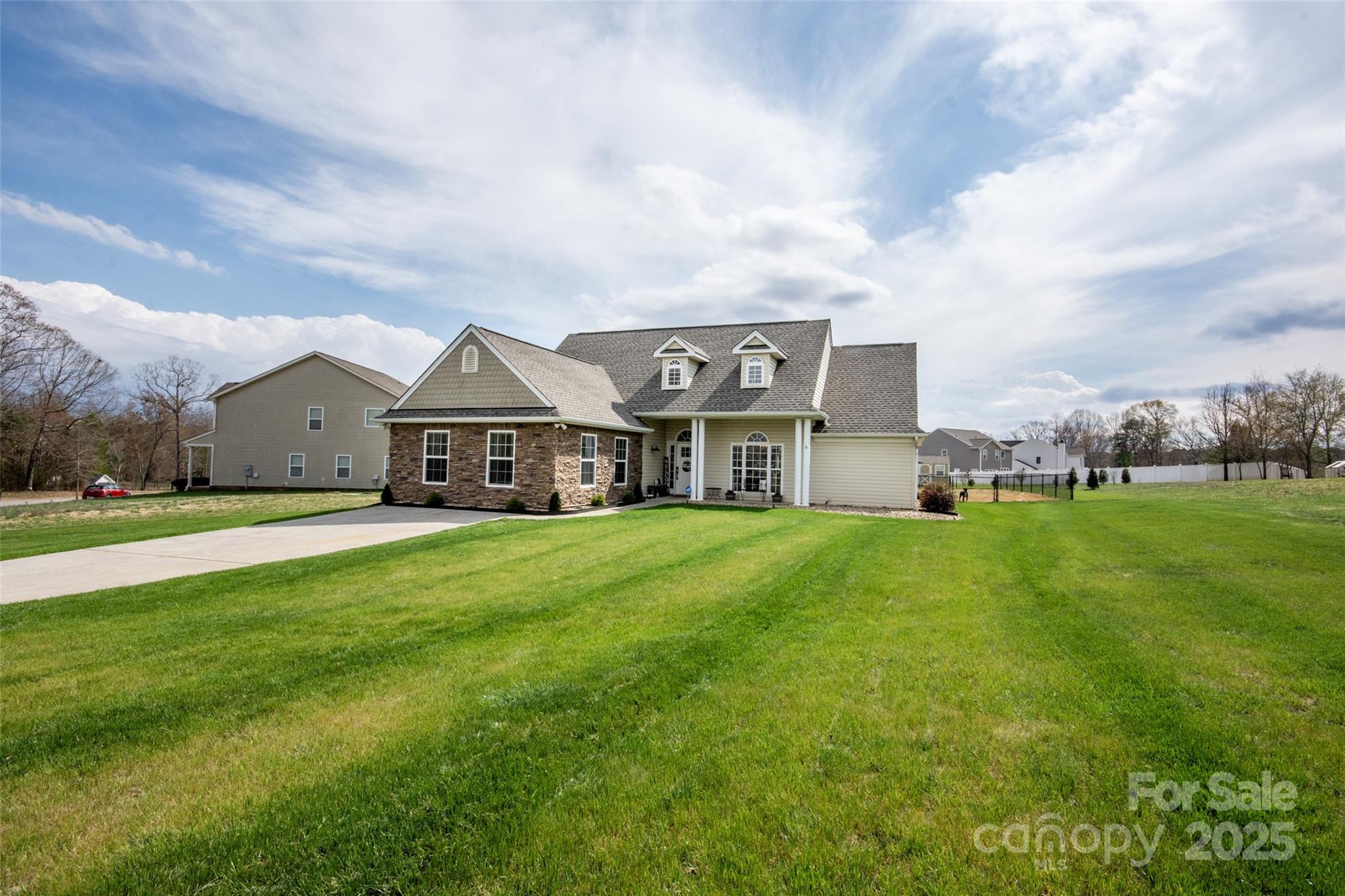 118 Heathrow Lane Property Photo 46