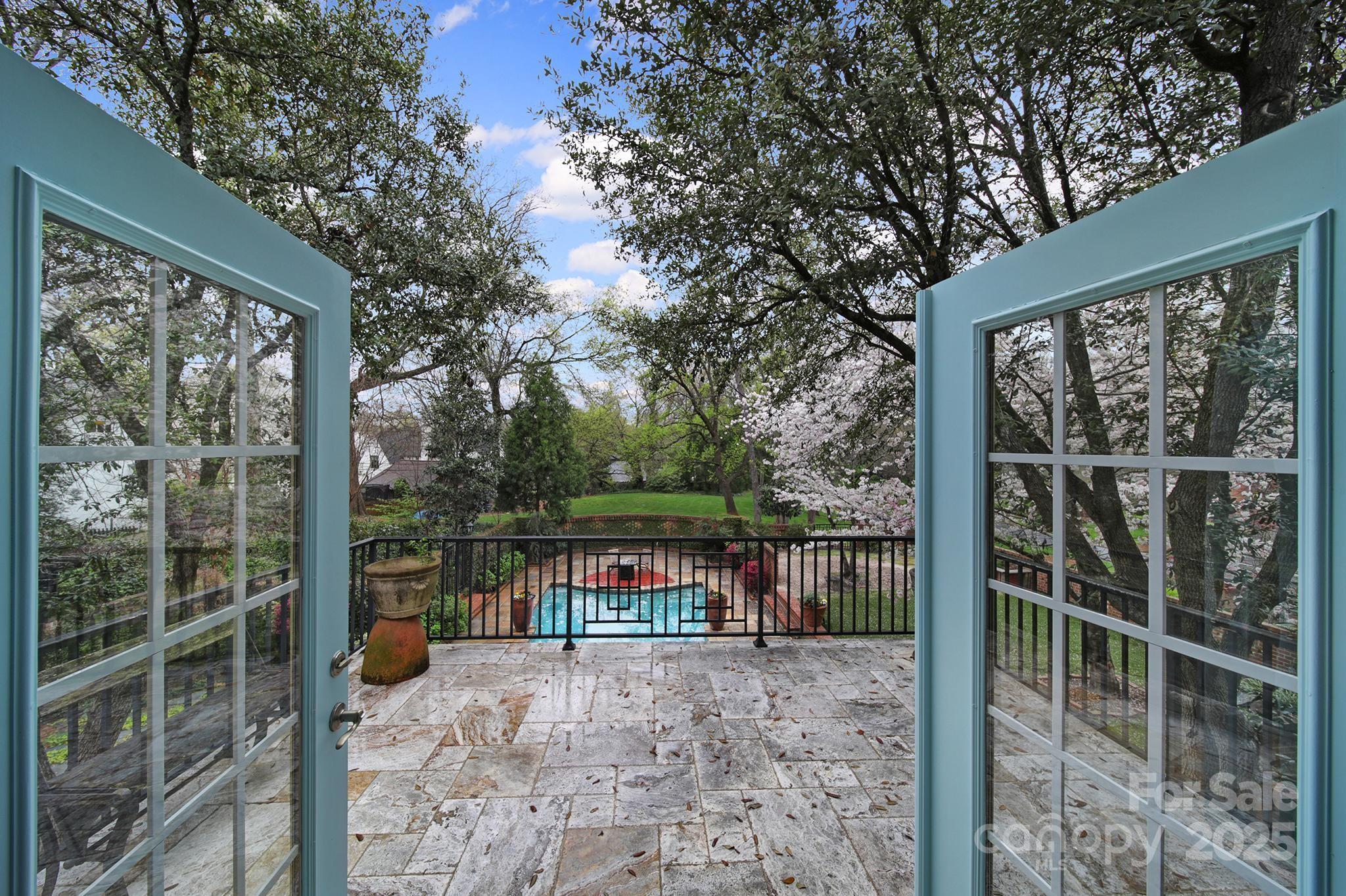 2132 Rolston Drive Property Photo