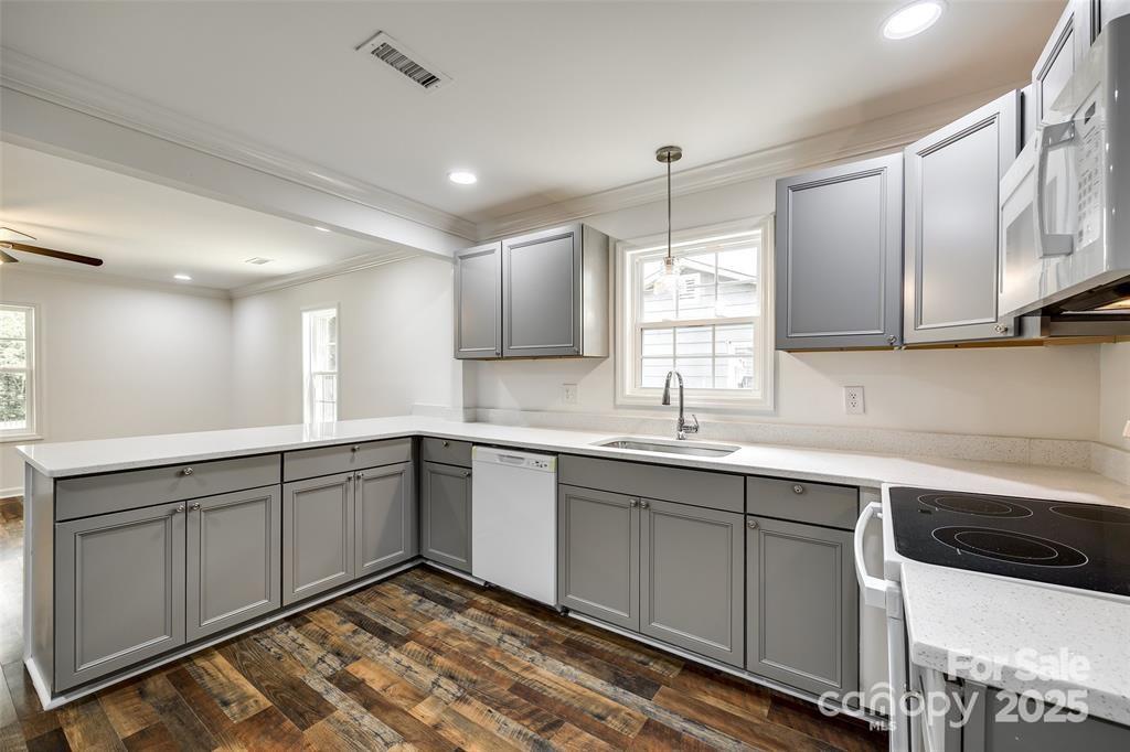 1022 Parker Street Property Photo 17