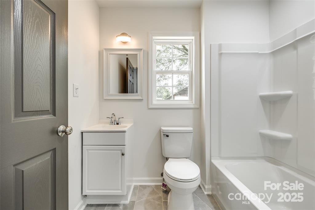 1022 Parker Street Property Photo 24