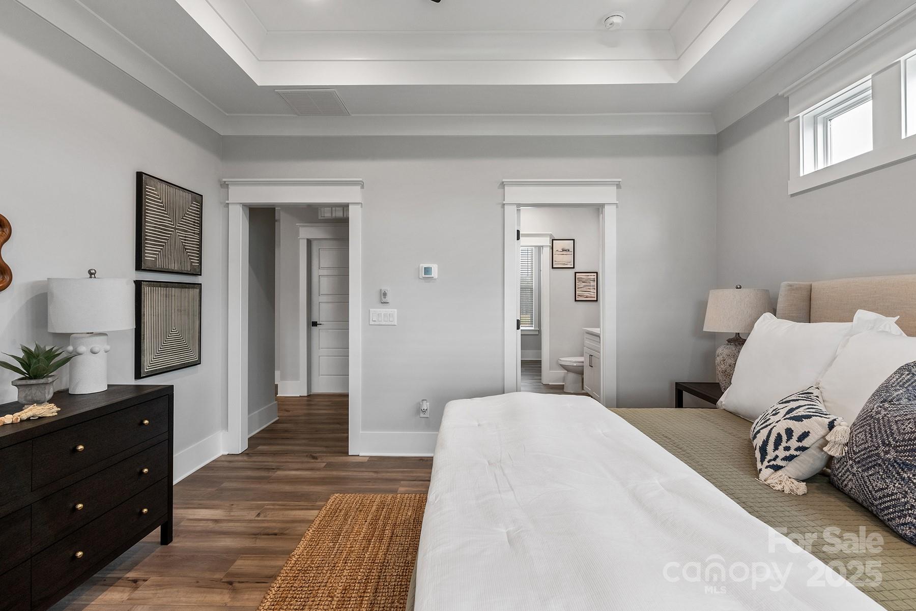 1925 Hendricks Street Property Photo 12