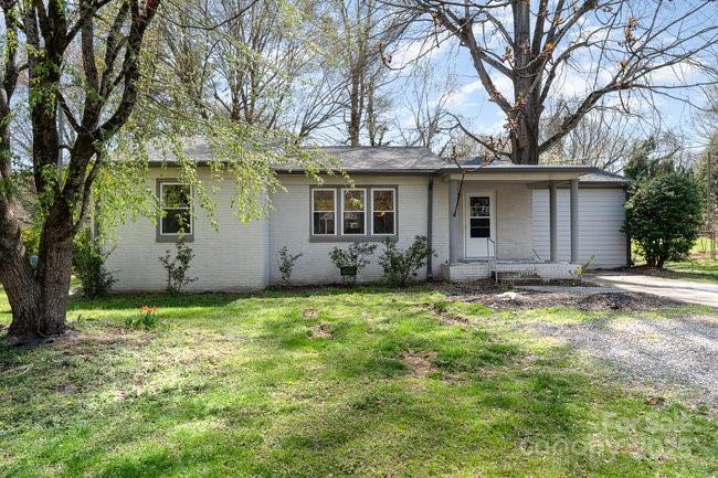 634 Hartness Road Property Photo