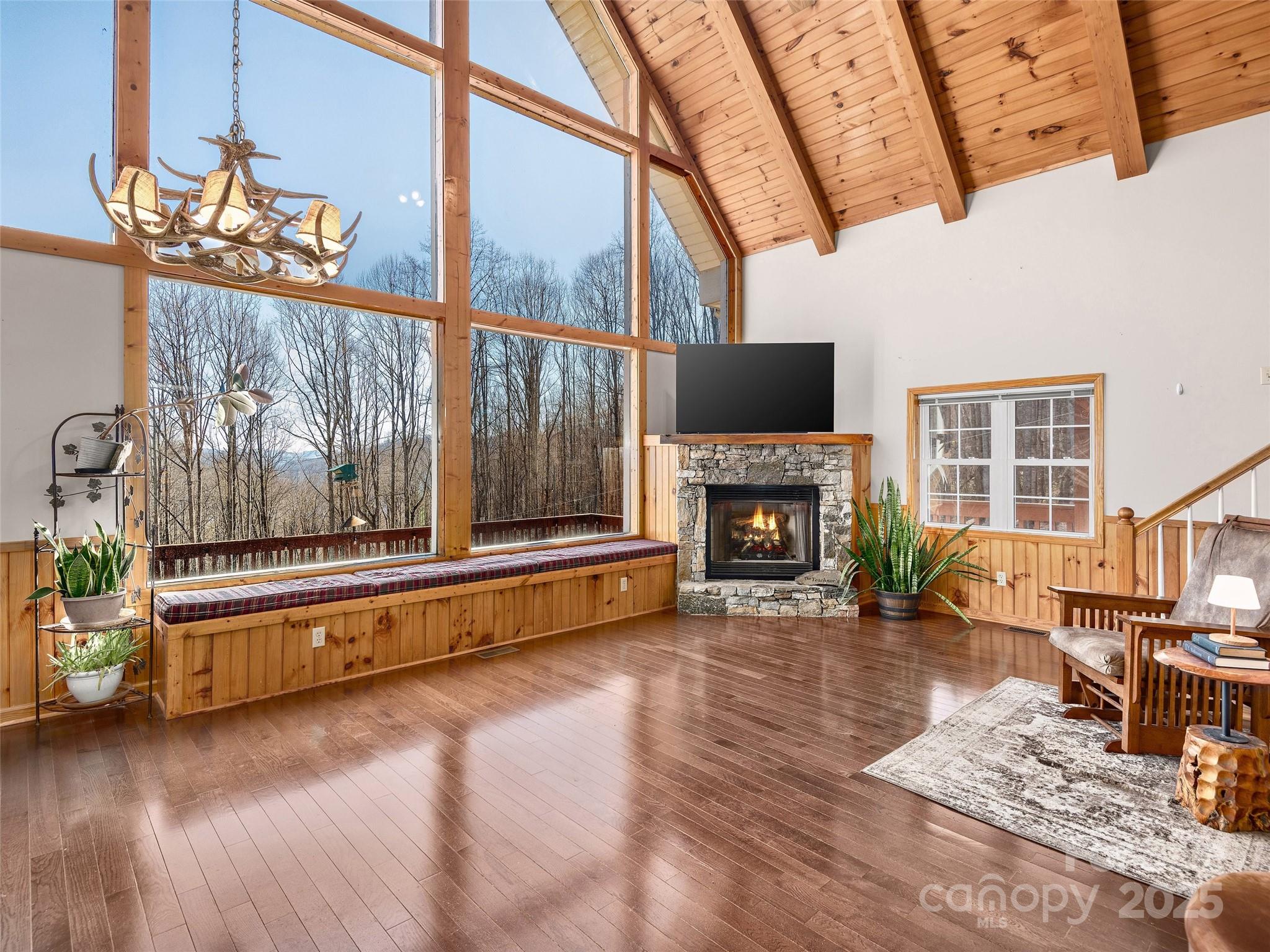 575 Twin Brook Drive Property Photo