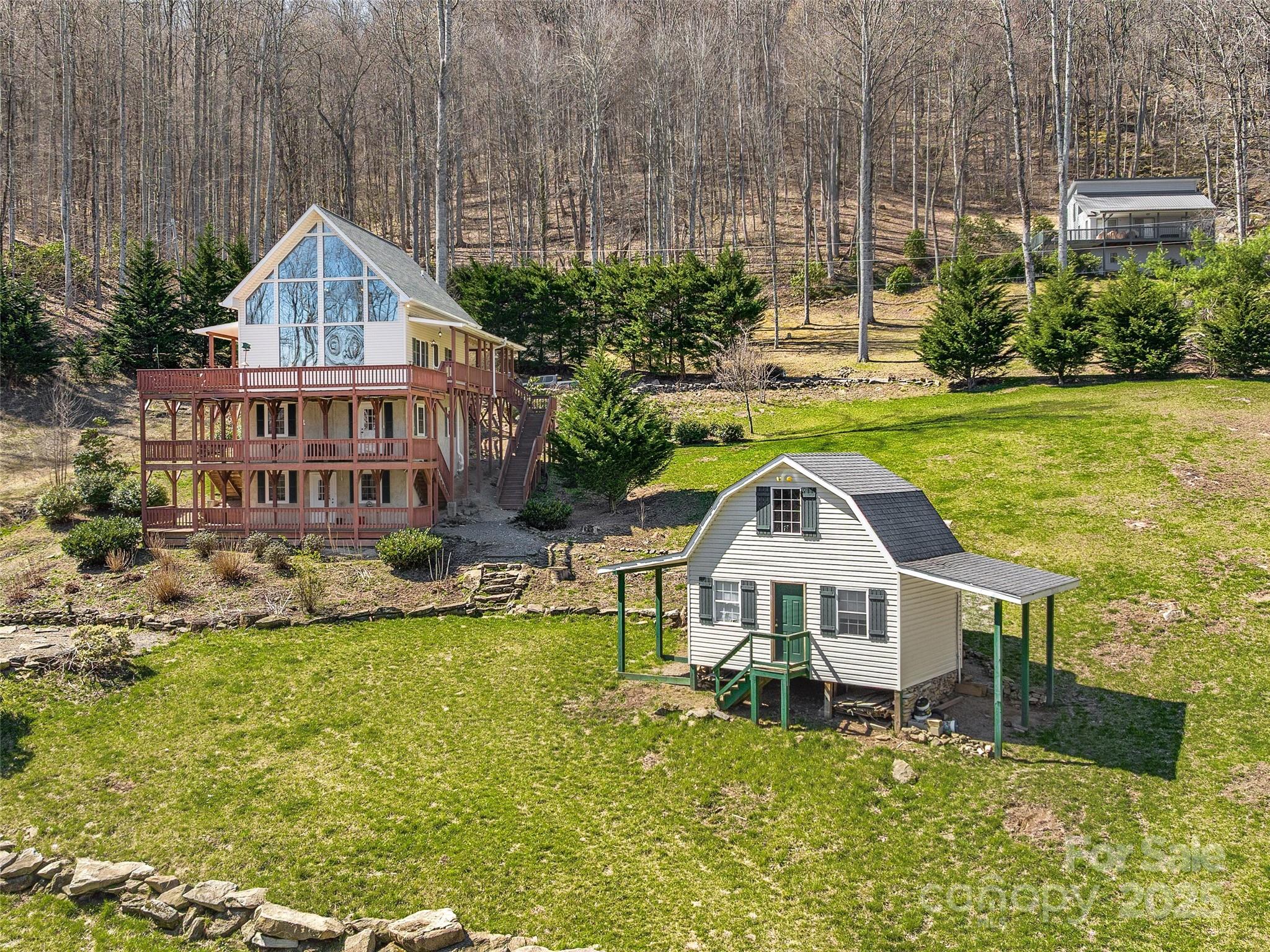 575 Twin Brook Drive Property Photo 2