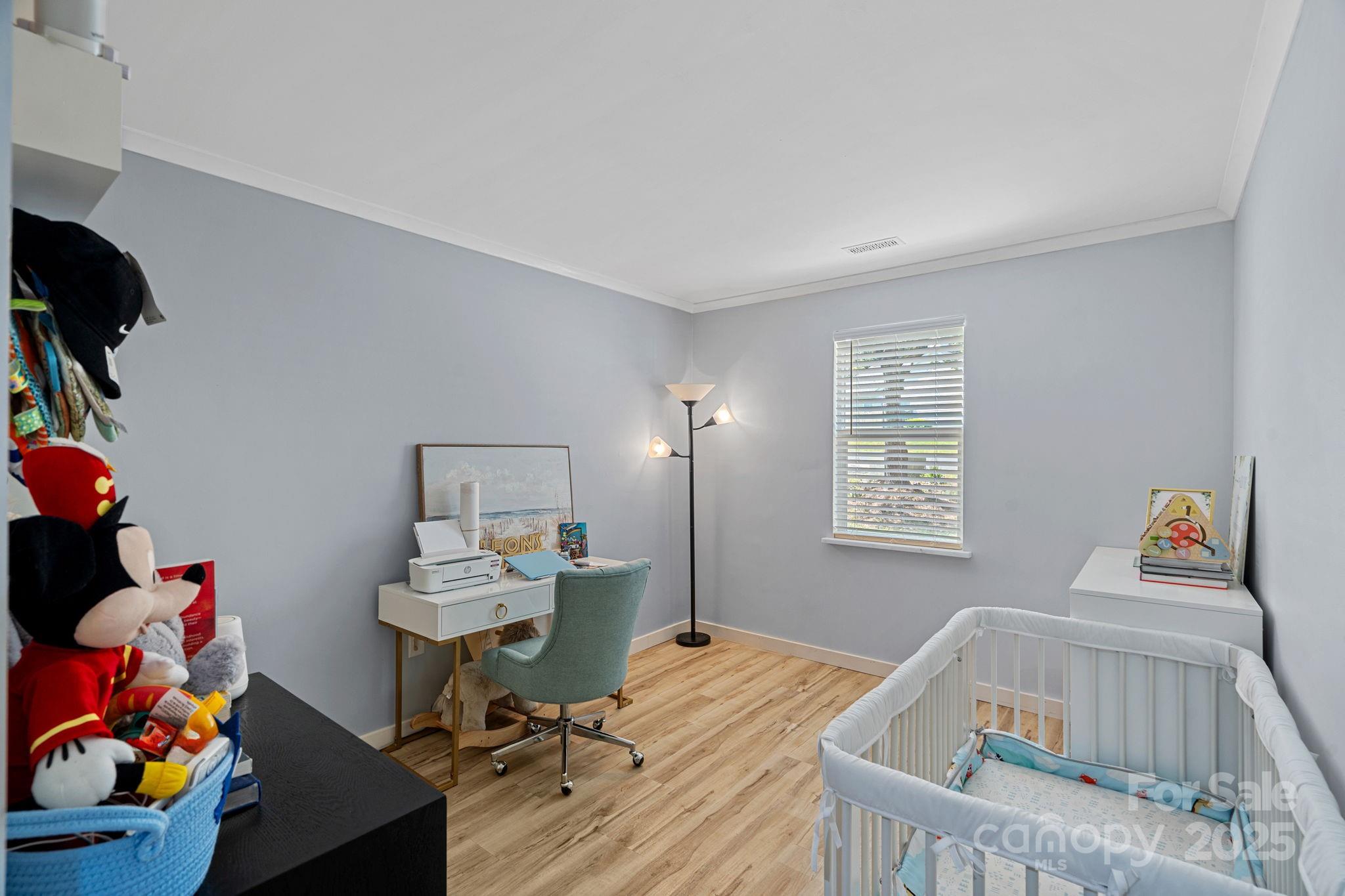 8122 Sherington Way Property Photo 11