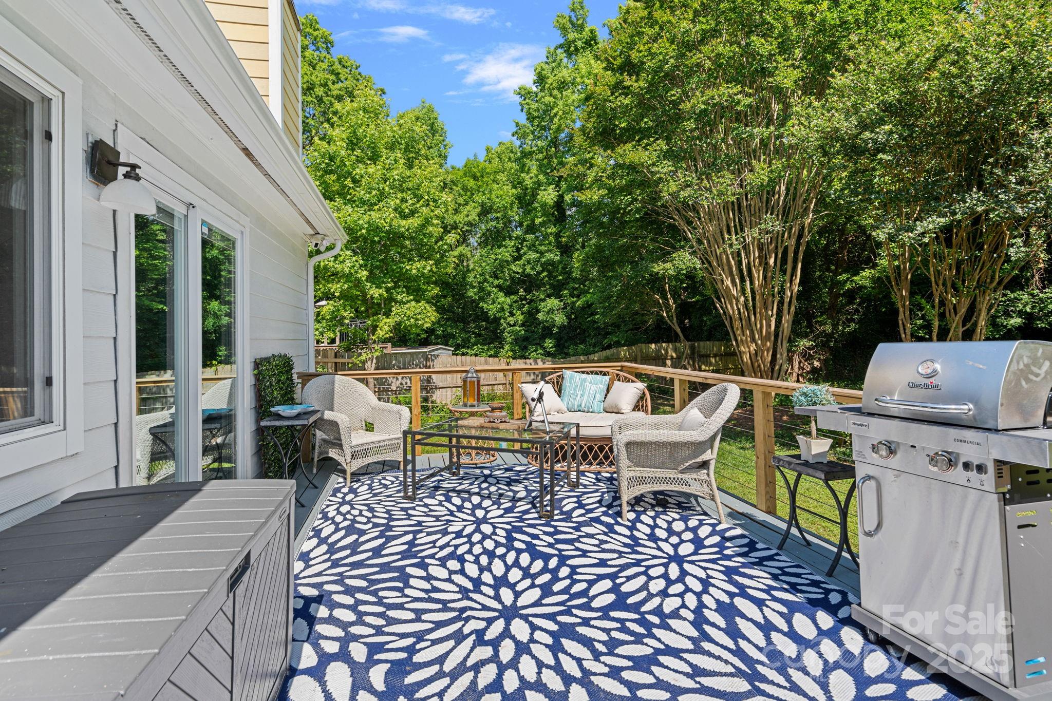 8122 Sherington Way Property Photo 14