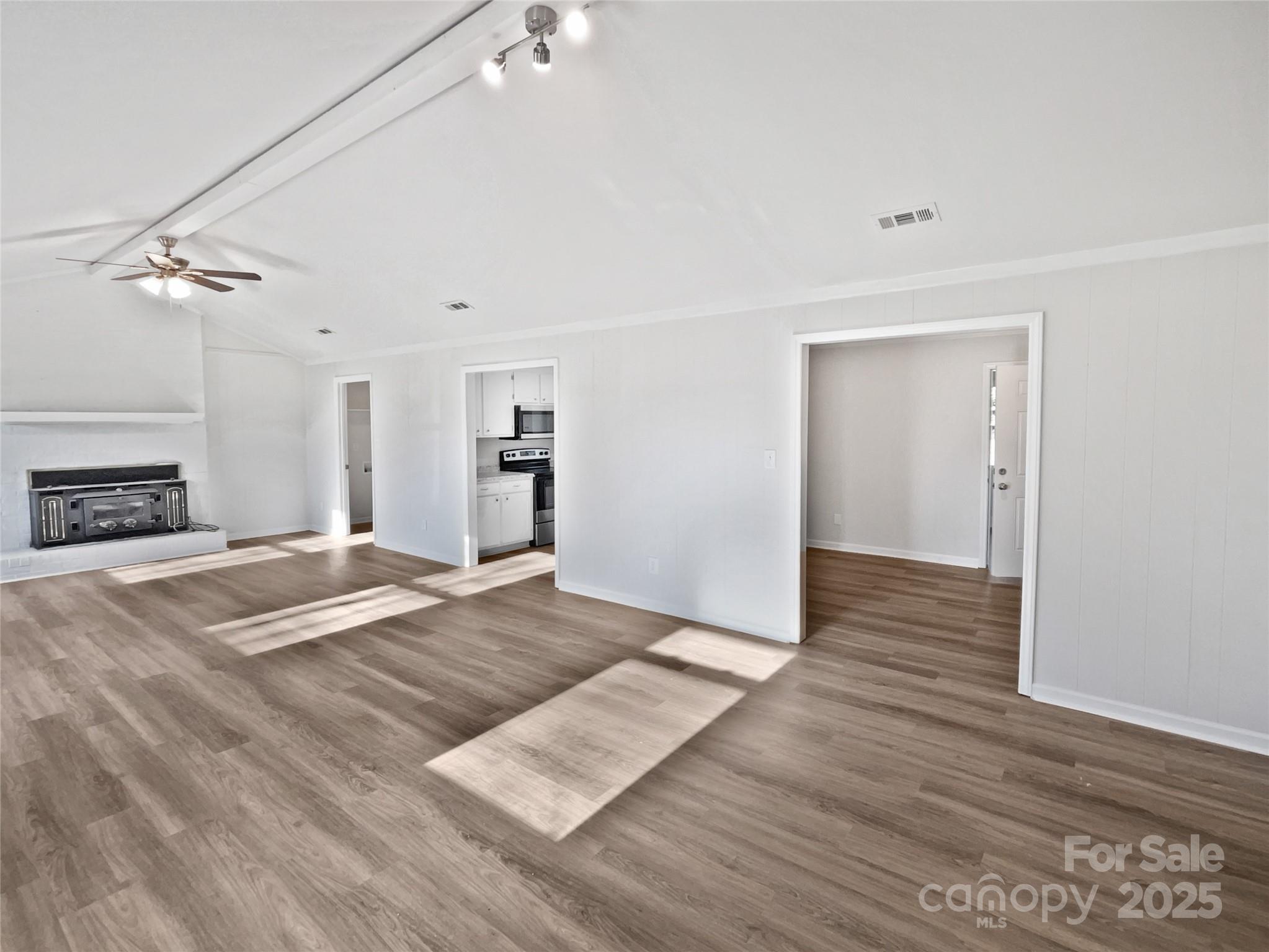 4700 Misty Hill Lane Property Photo 5