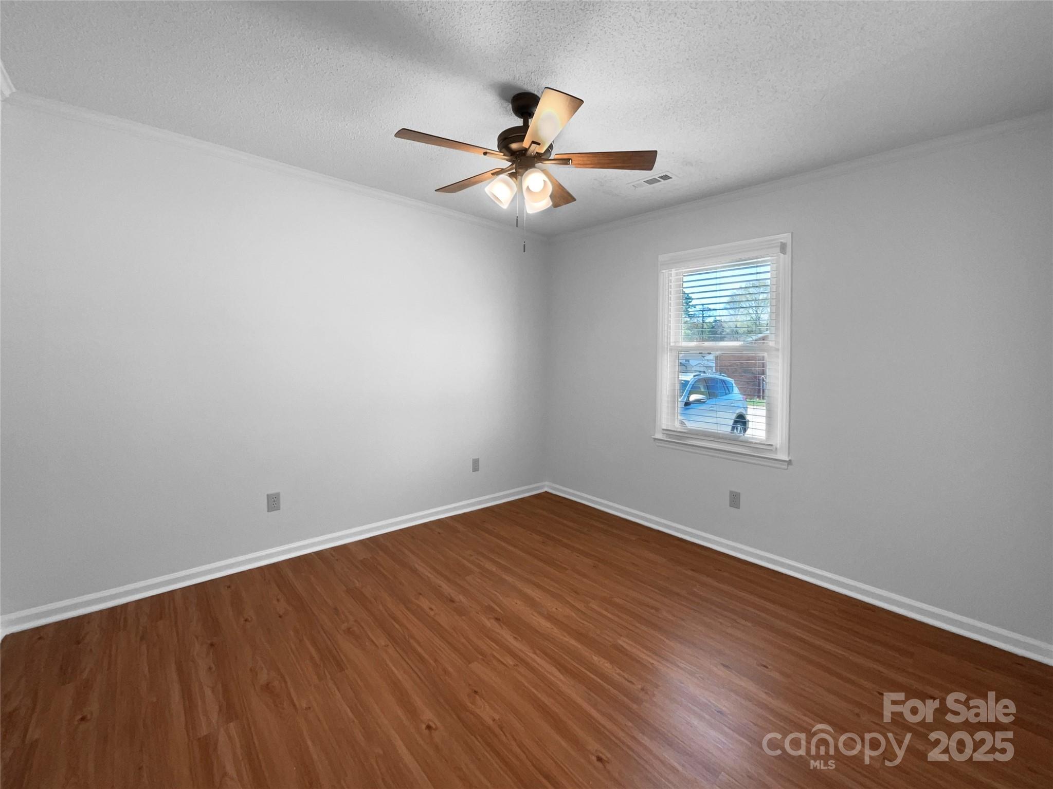1110 Mckinnon Drive Property Photo 5
