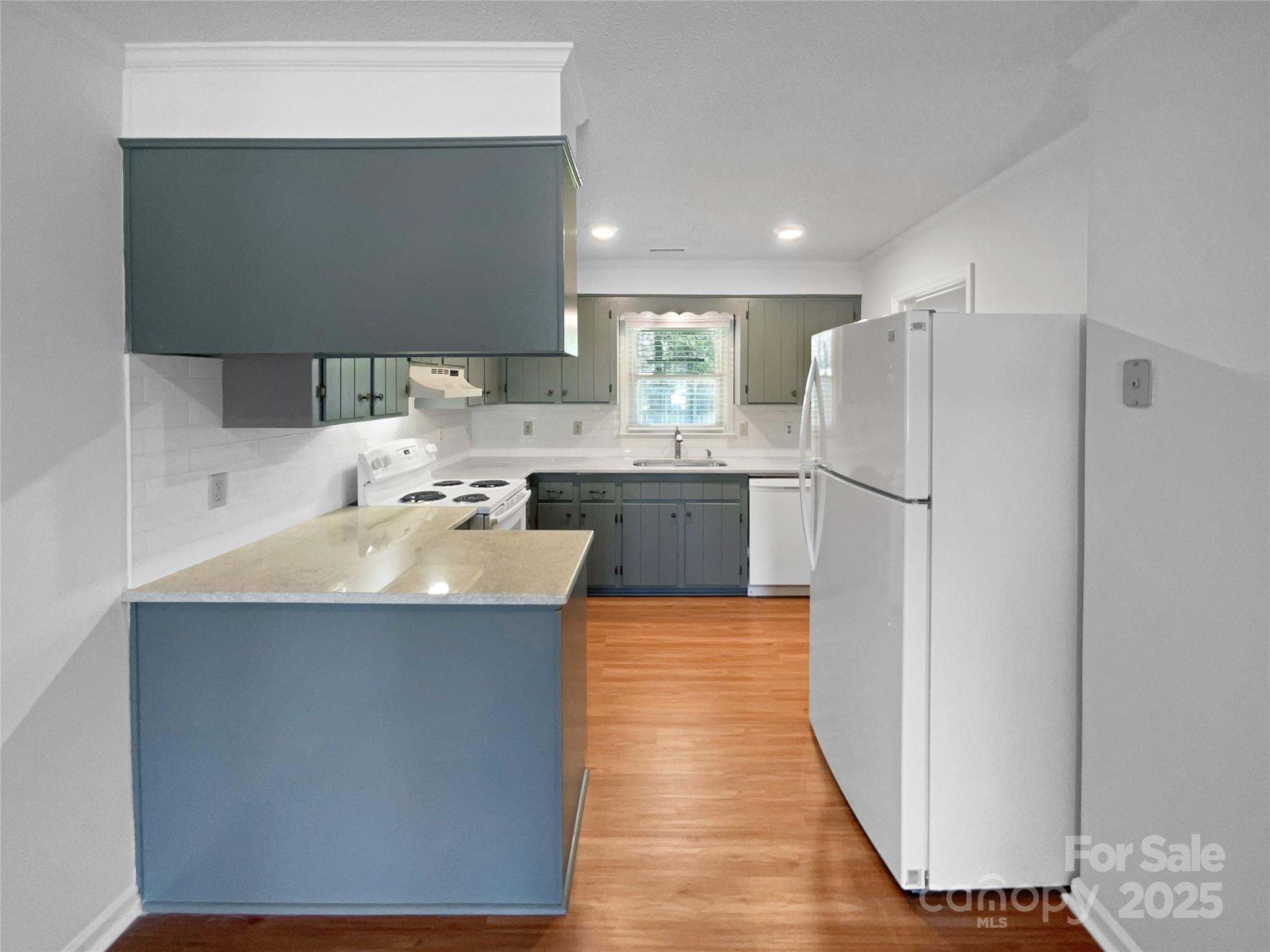 1110 Mckinnon Drive Property Photo 6