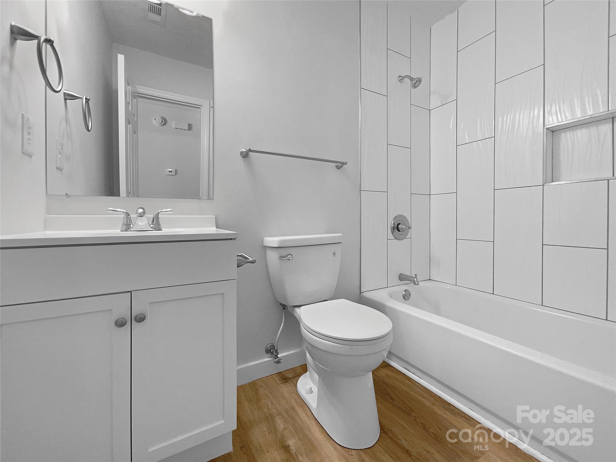 1110 Mckinnon Drive Property Photo 7