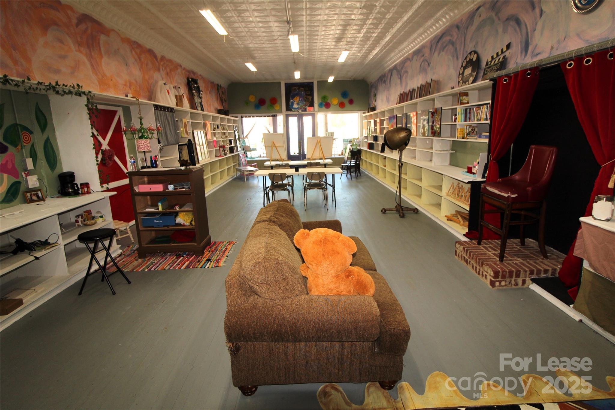 111 N Shelby Street Property Photo 4