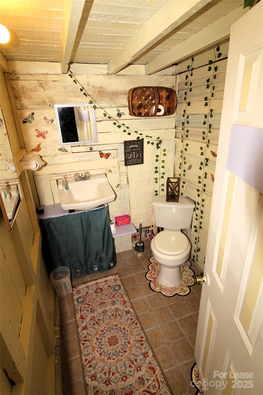 111 N Shelby Street Property Photo 6