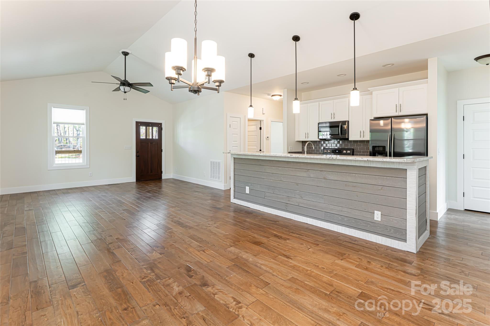 220 Mount Allen Heights Property Photo