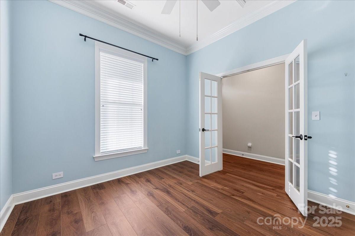 4148 Cedar Point Avenue Property Photo 6