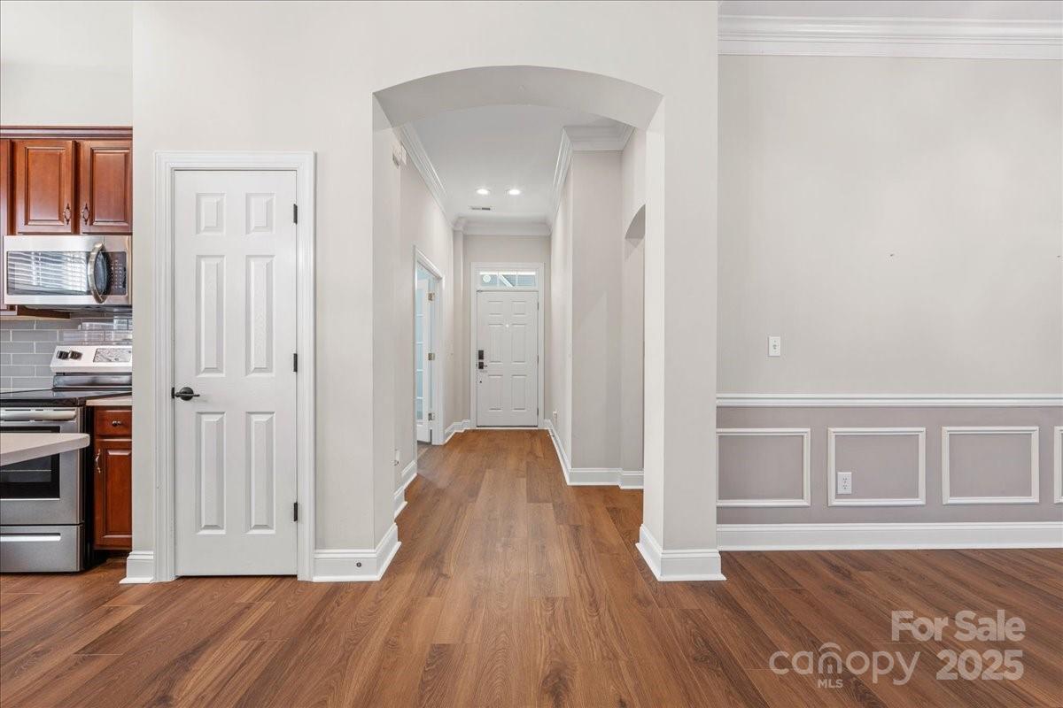 4148 Cedar Point Avenue Property Photo 11