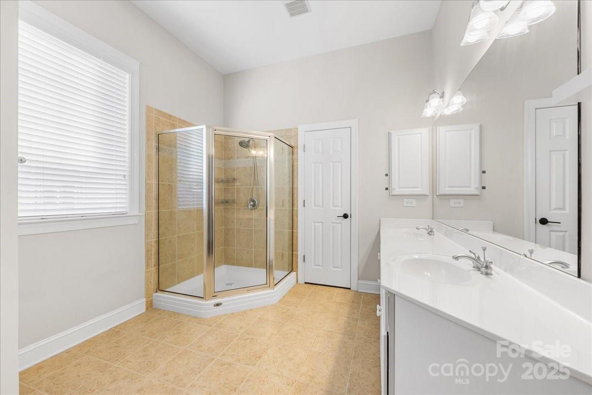 4148 Cedar Point Avenue Property Photo 31