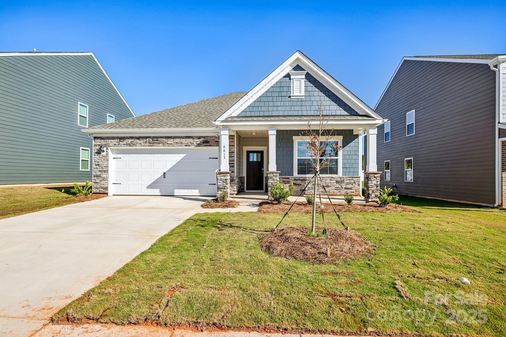 6613 Barcelona Way Property Photo 1