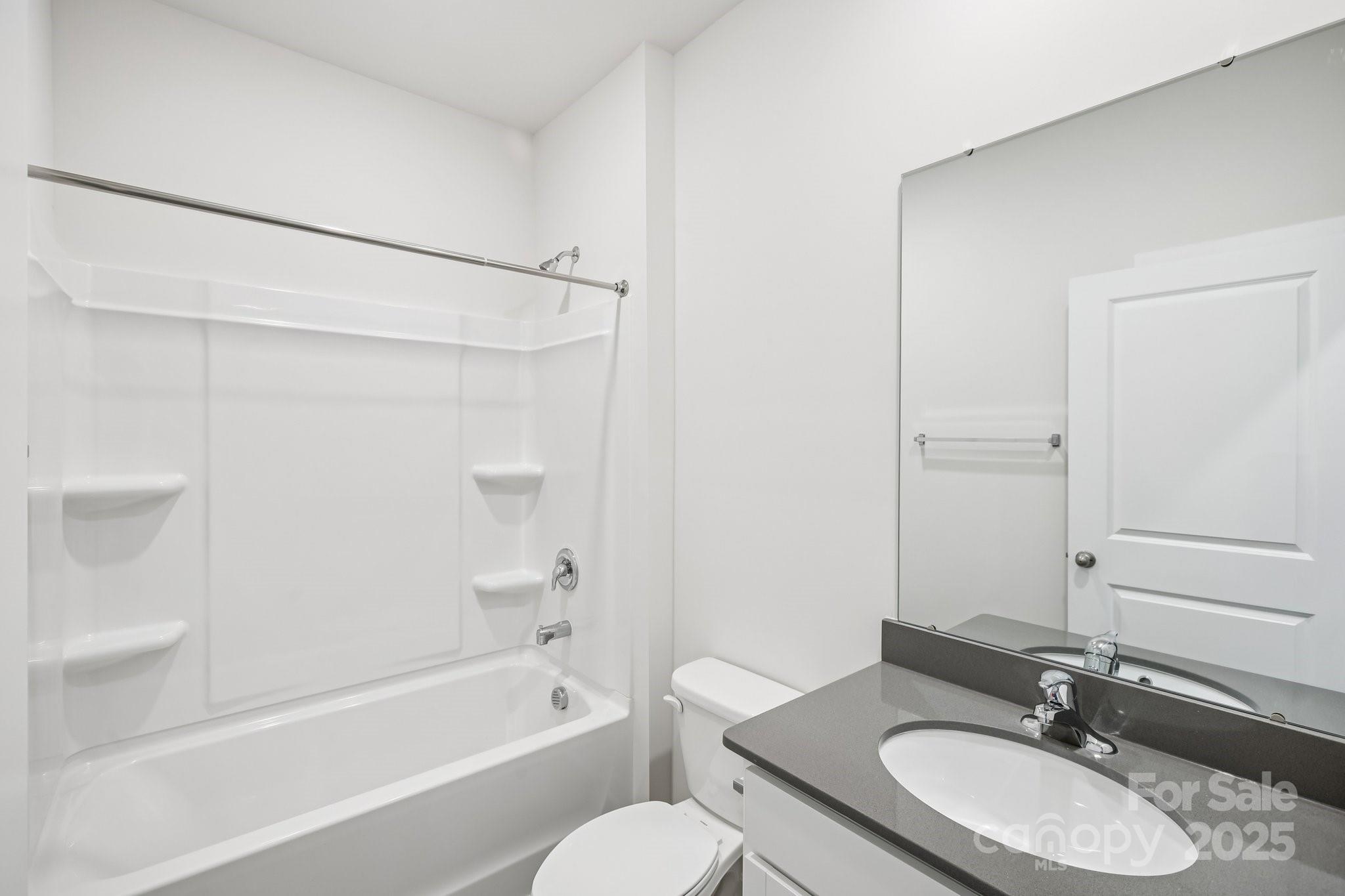 6613 Barcelona Way Property Photo 13